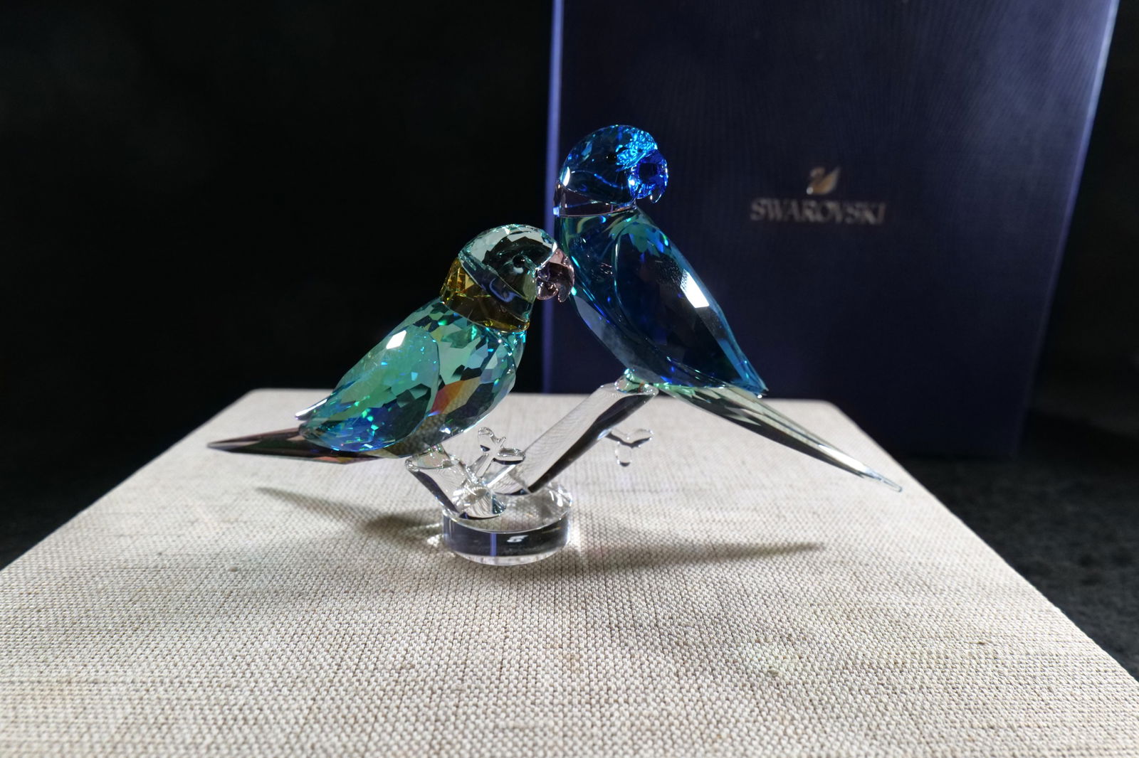 Swarovski Crystal Jungle Beats Parakeet Figurine: Swarovski Crystal Jungle Beats Parakeet Figurine - Fife and Fifer. Multicolored. Comes with Original Box. Measures 3.75" tall x 8" wide. All invoices must be paid within 24 hours of the sale. We offer