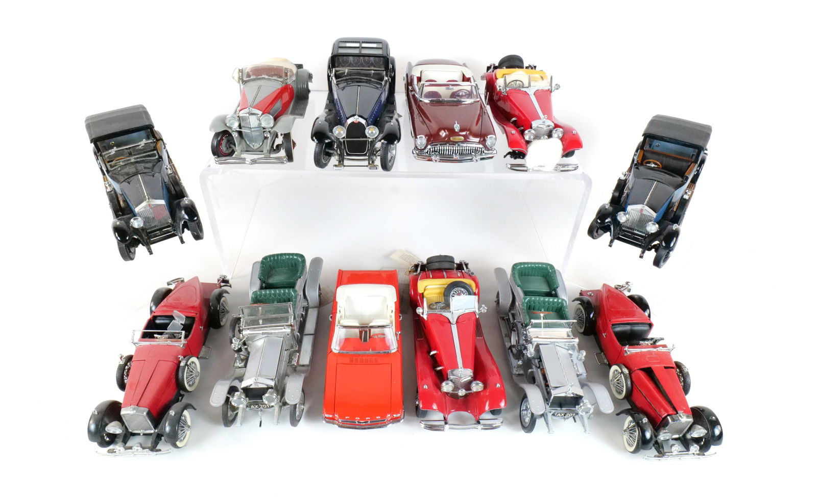 Lot of 12 Assorted Diecast Cars 1:24 (1 of 19)