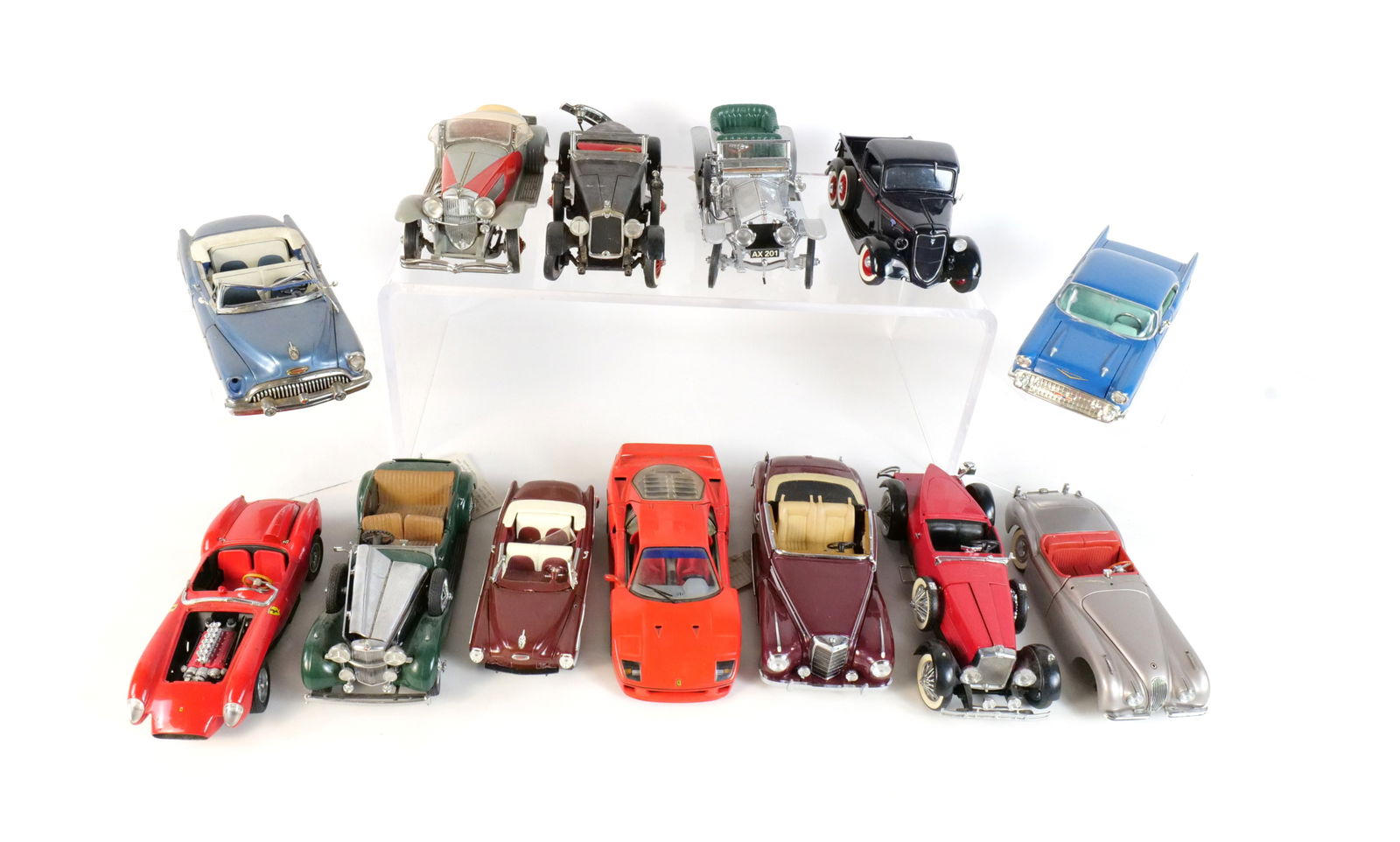 Lot of 12 Assorted Diecast Cars 1:24 Scale (1 of 18)