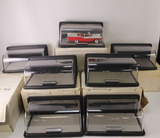 Lot of 6 Franklin and Danbury Mint Diecast Cars: Lot of 6 Franklin and Danbury Mint Diecast Cars. Including Mercedes Special Roadster, 1986 Corvette, Christmas Truck and More. Full Disclosure - Most Cars in this sale are AS-IS unless specified other