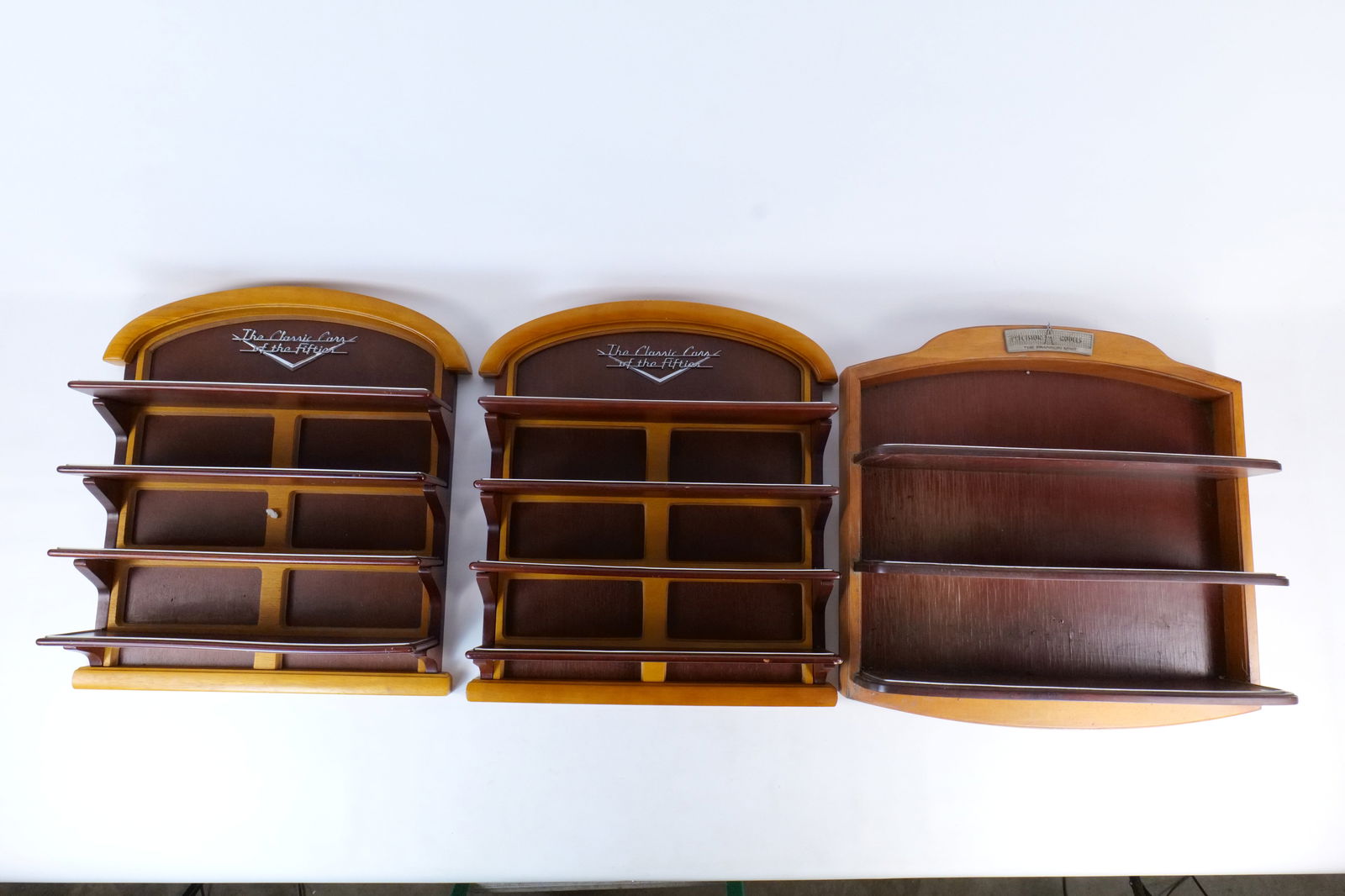 Lot of Franklin Mint Shelves and 1:43 Scale Diecast: Lot of Franklin Mint Shelves and 1:43 Scale Diecast. Including 2 Classic Cars of the Fifties Shelves and One Precision Model Shelf. Includes Classic Cars of the 50's Diecast. Shelves have some scuffin