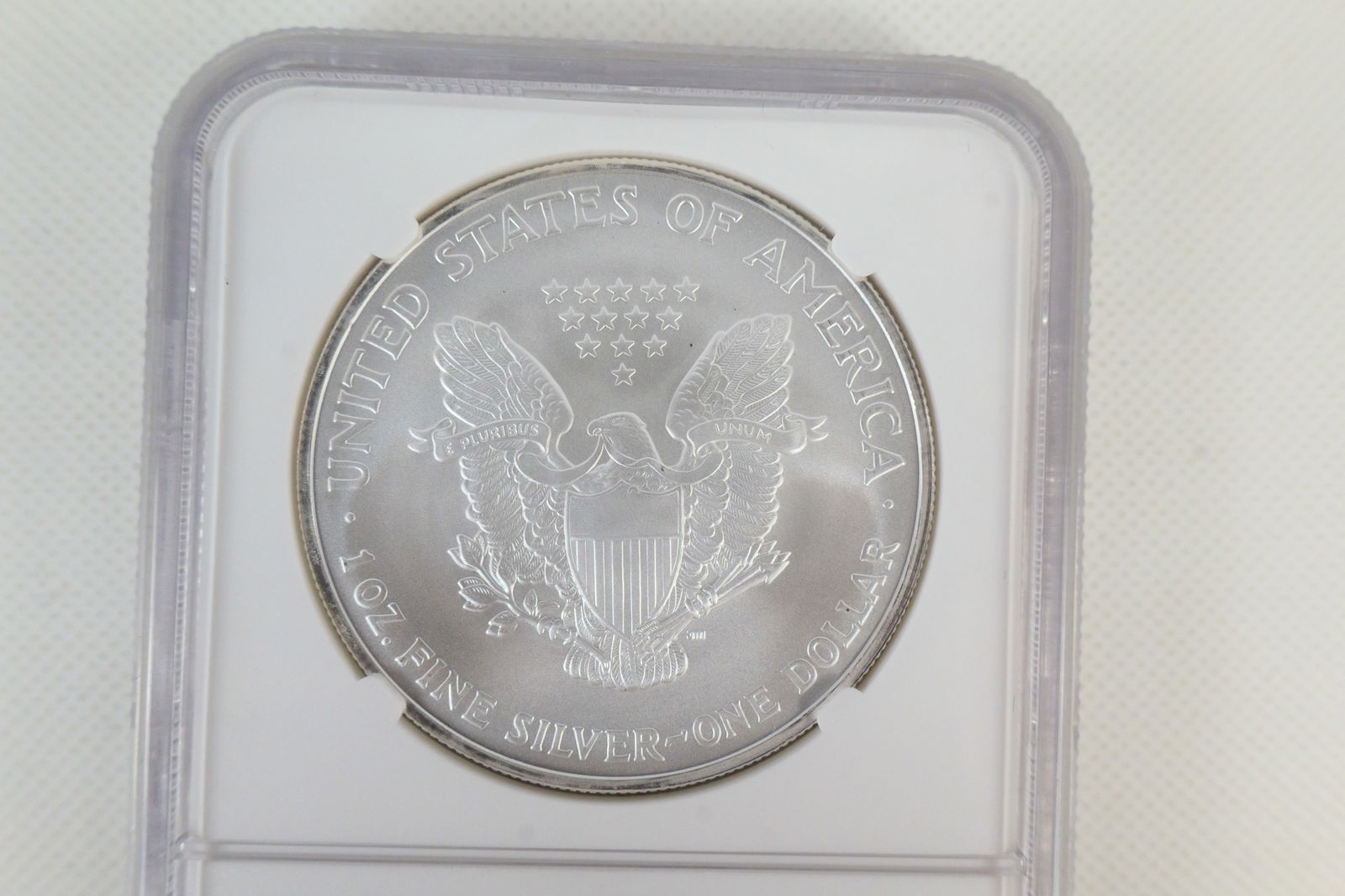US 2004 $1 Silver Eagle Gem Uncirculated - 2