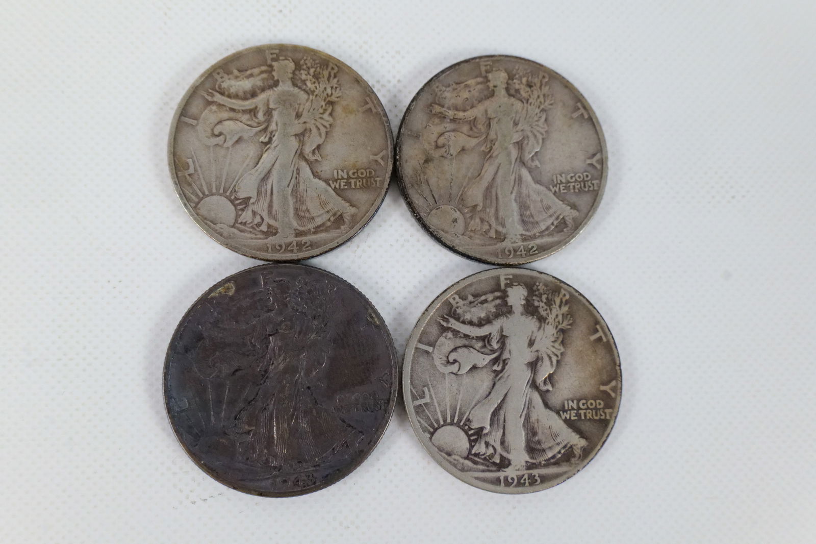US 1942-1943 Walking Liberty Half Dollars (1 of 9)