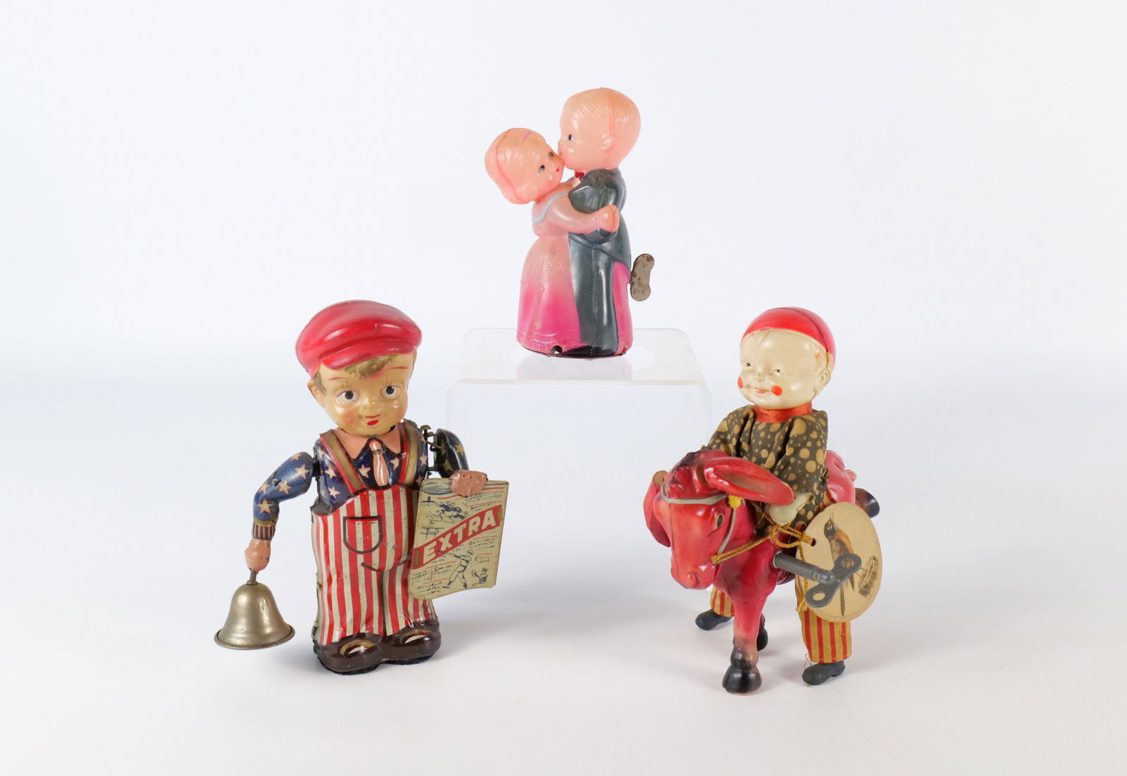 Lot of Vintage Key Wind Up Tin Litho and Celluloid Toys (1 of 18)