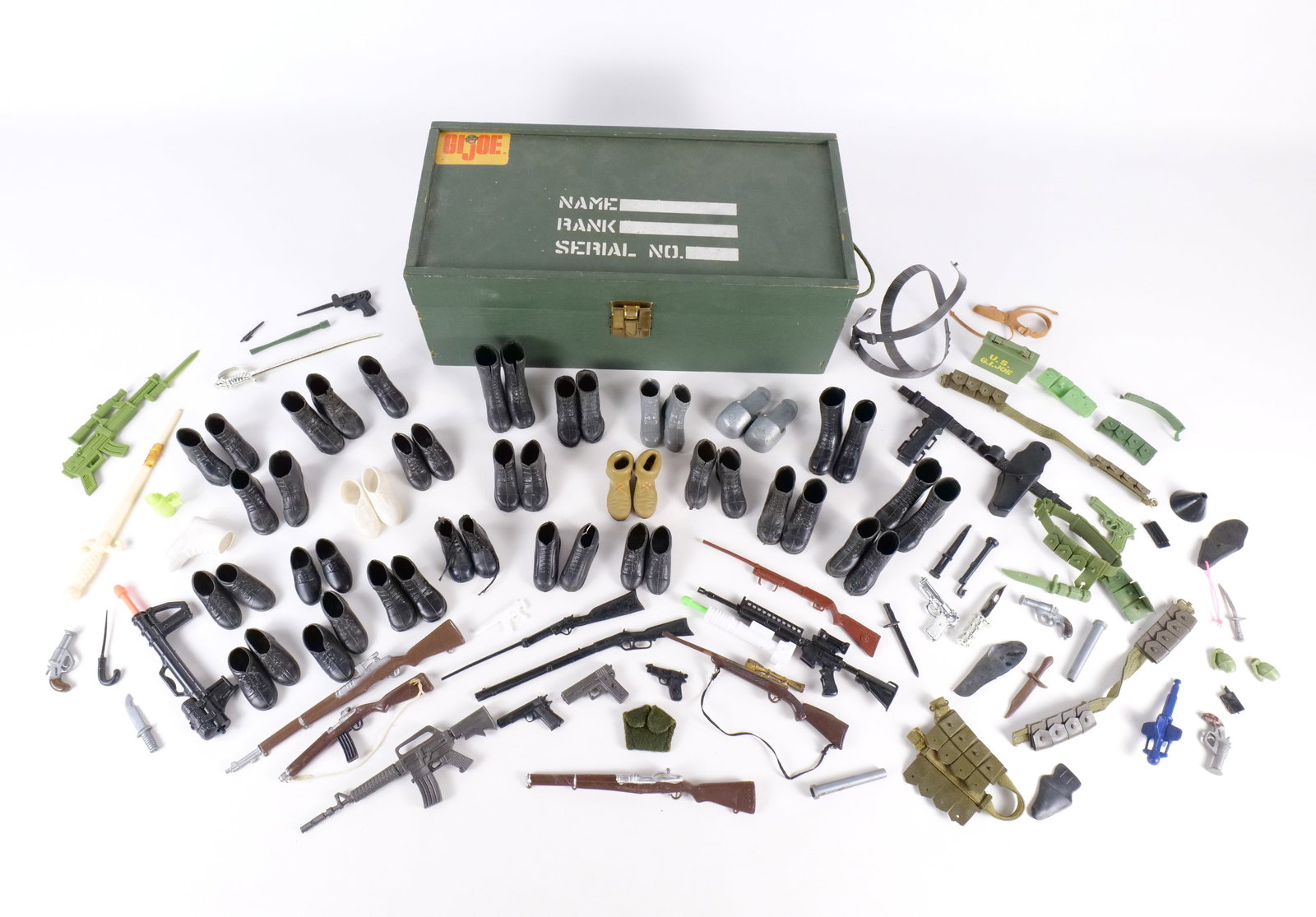 Lot of Vintage GI Joe Accessories: Lot of Vintage GI Joe Accessories. Including Foot Locker, Boots, and Weapons. All invoices must be paid within 24 hours of the sale. We offer multiple shipping options, please read the shipping terms