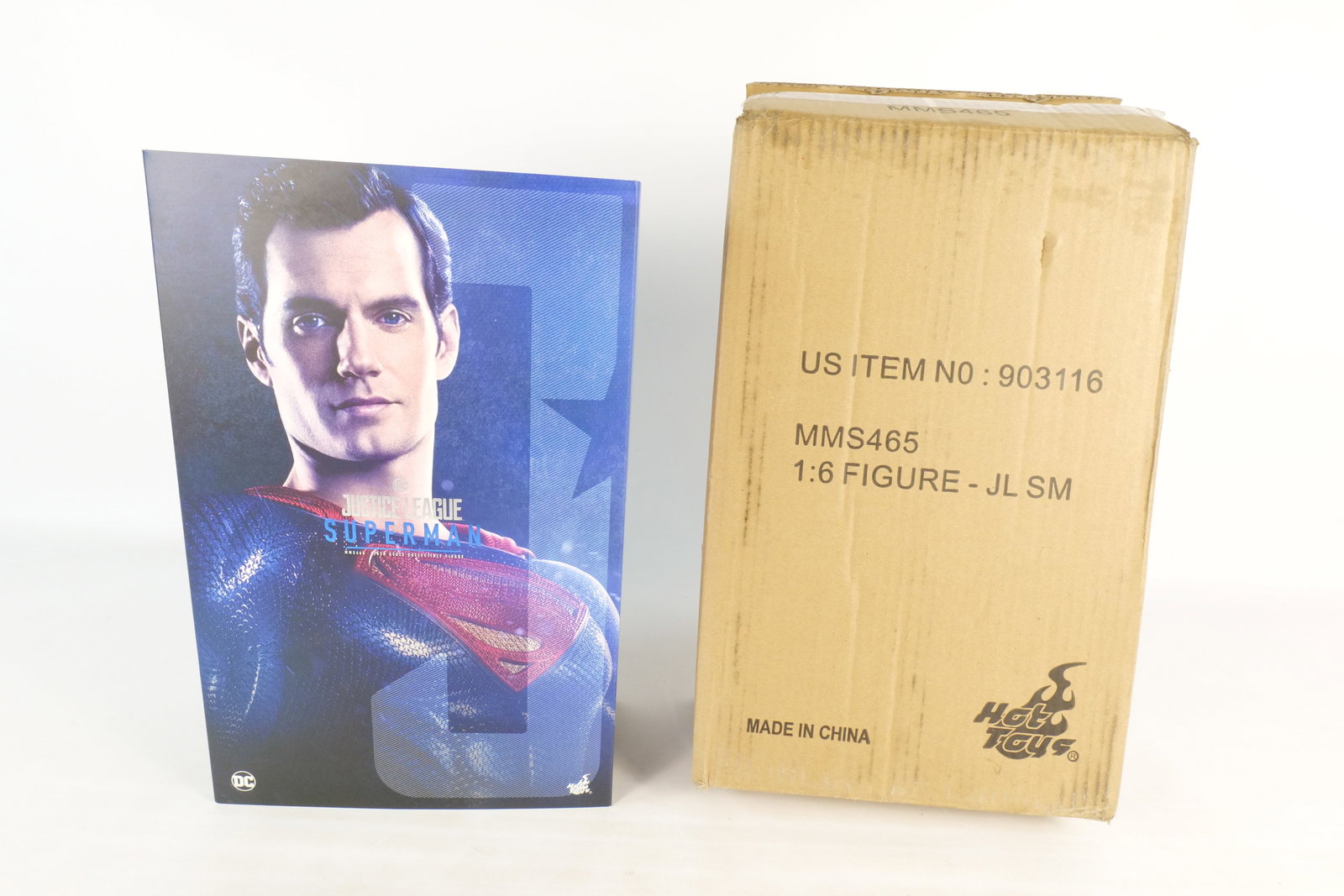 Hot Toys DC Justice League Superman 1/6 Scale Collectible Figure: Hot Toys DC Justice League Batman 1/6 Scale Collectible Figure. MMS 465. New in box with Shipper. All invoices must be paid within 24 hours of the sale. We offer multiple shipping options, please read