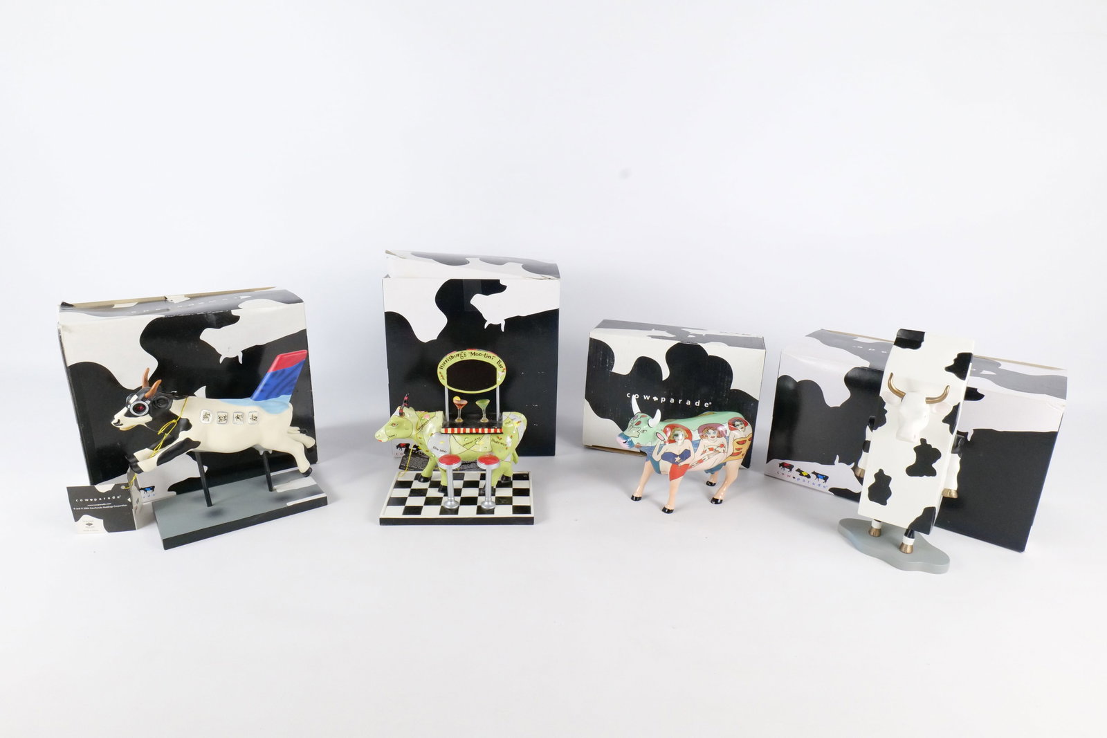 Lot of 4 Cow Parade Figures (1 of 16)