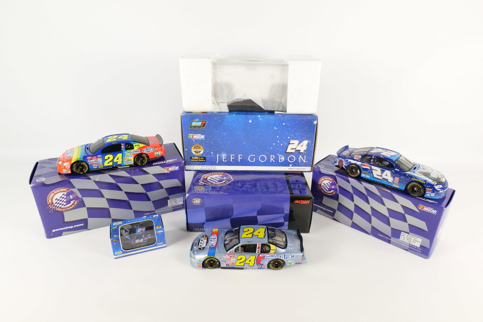 Lot of 4 NASCAR Jeff Gordon 1: 24 Scale Diecast (1 of 19)