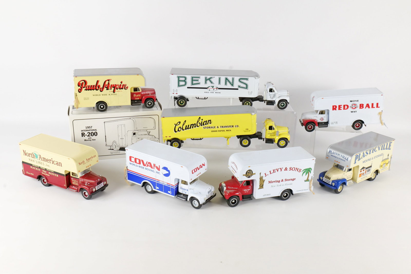 Lot of First Gear Diecast Trucks and Vans (1 of 17)