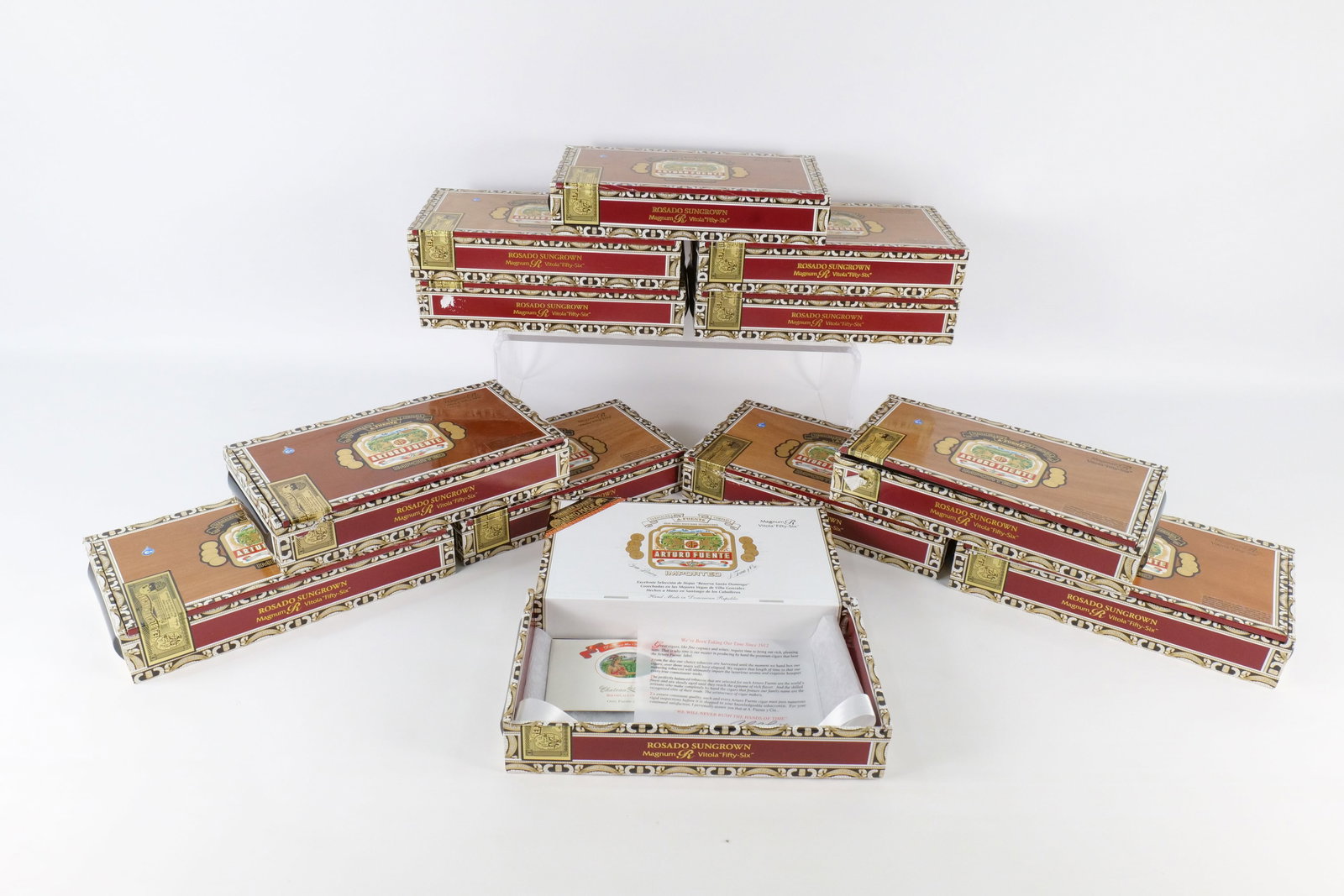 Lot of 12 Arturo Fuente Cigar Boxes (1 of 20)