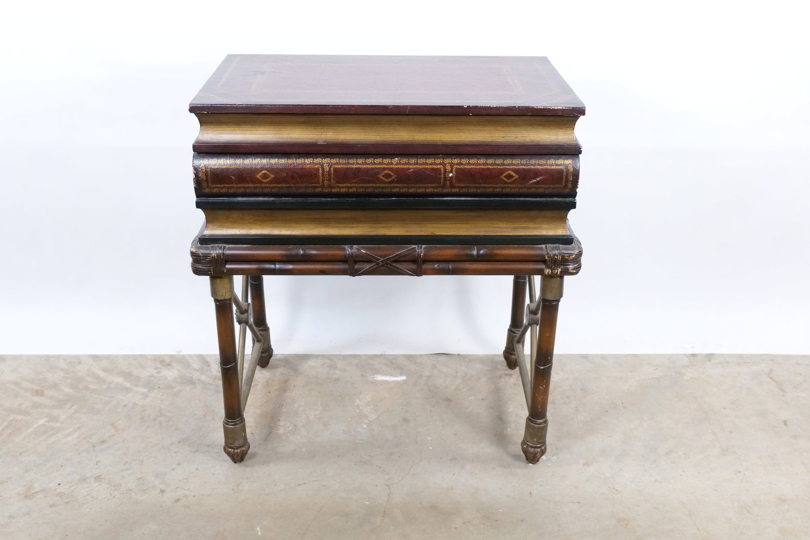 Vintage Faux Book Stack Side Table Trunk (1 of 18)