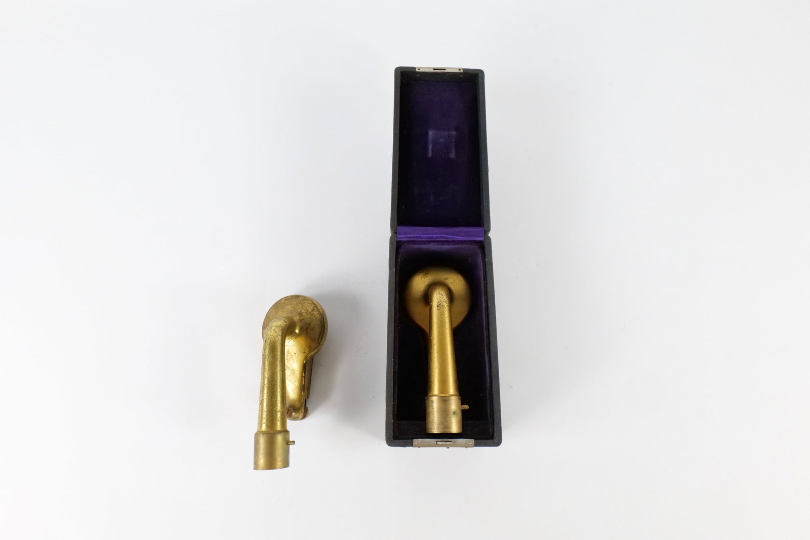 Pair of Antique Edison Brass Reproducers - Fishtail Style: Pair of Antique Edison Brass Reproducers - Fishtail Style. One comes with the original box. Serial Numbers 18684 and 134243. Nice aged patina and some minimal pitting present. The velvet in the box is