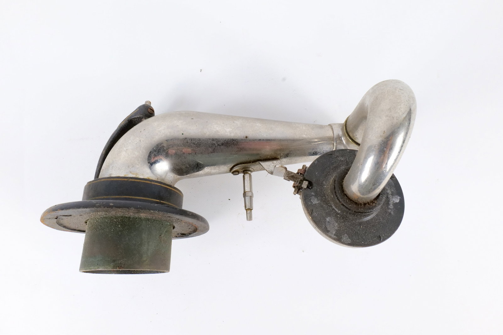 Antique Victor Victrola No. 2 Reproducer & Tone Arm Assembly (1 of 7)