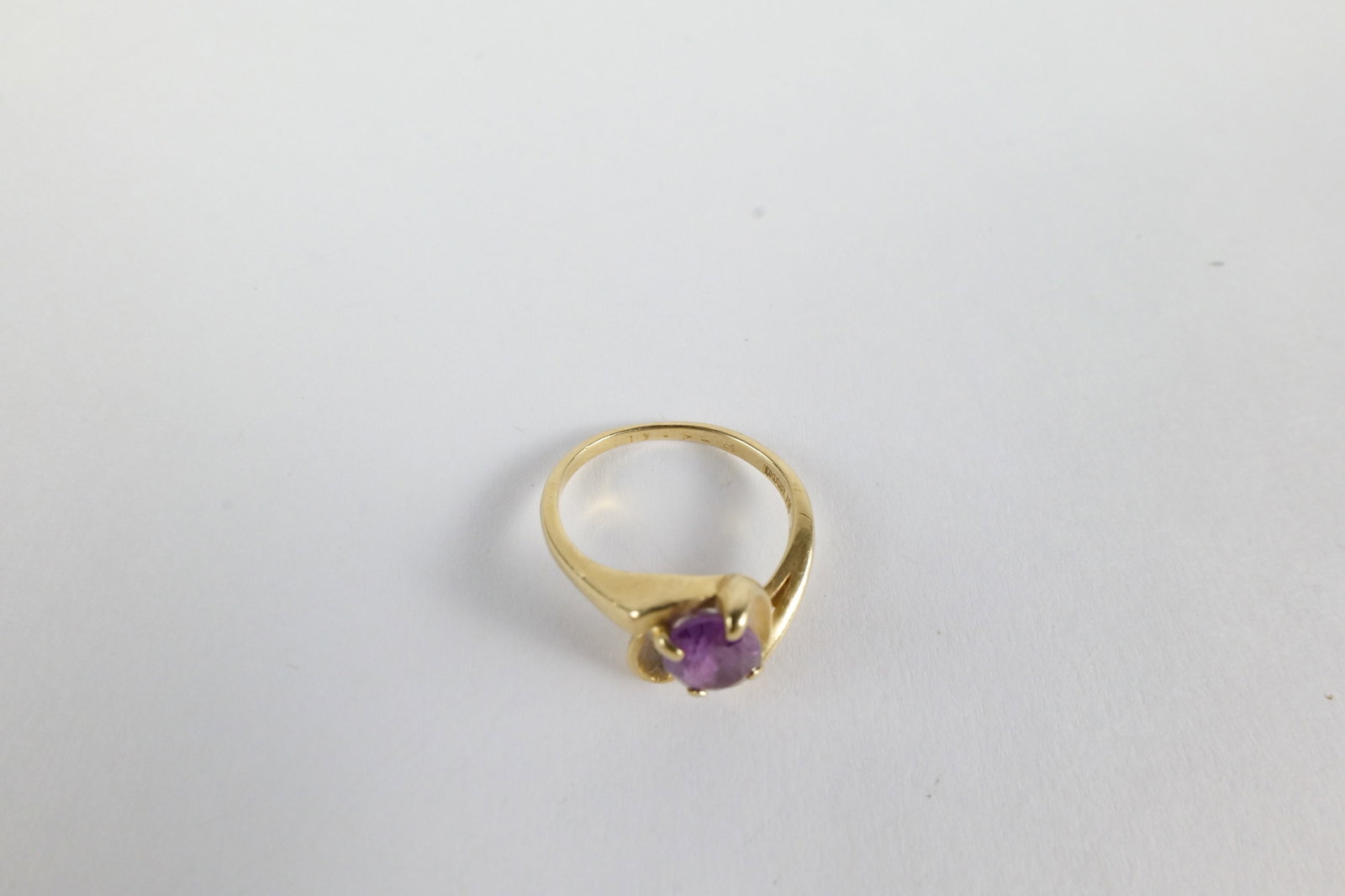 14K Amethyst Ring - 9