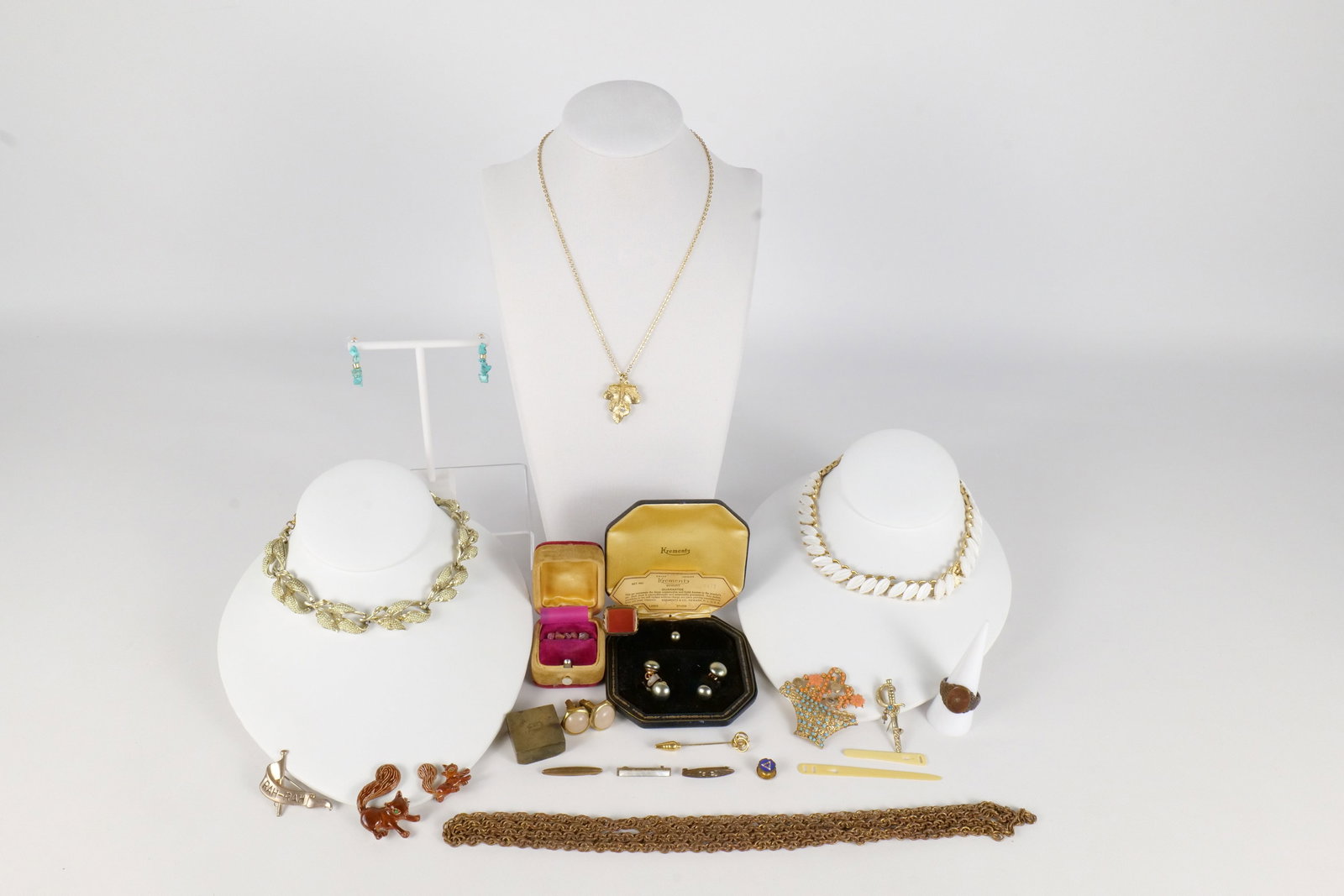 Lot of Costume Jewelry (1 of 16)