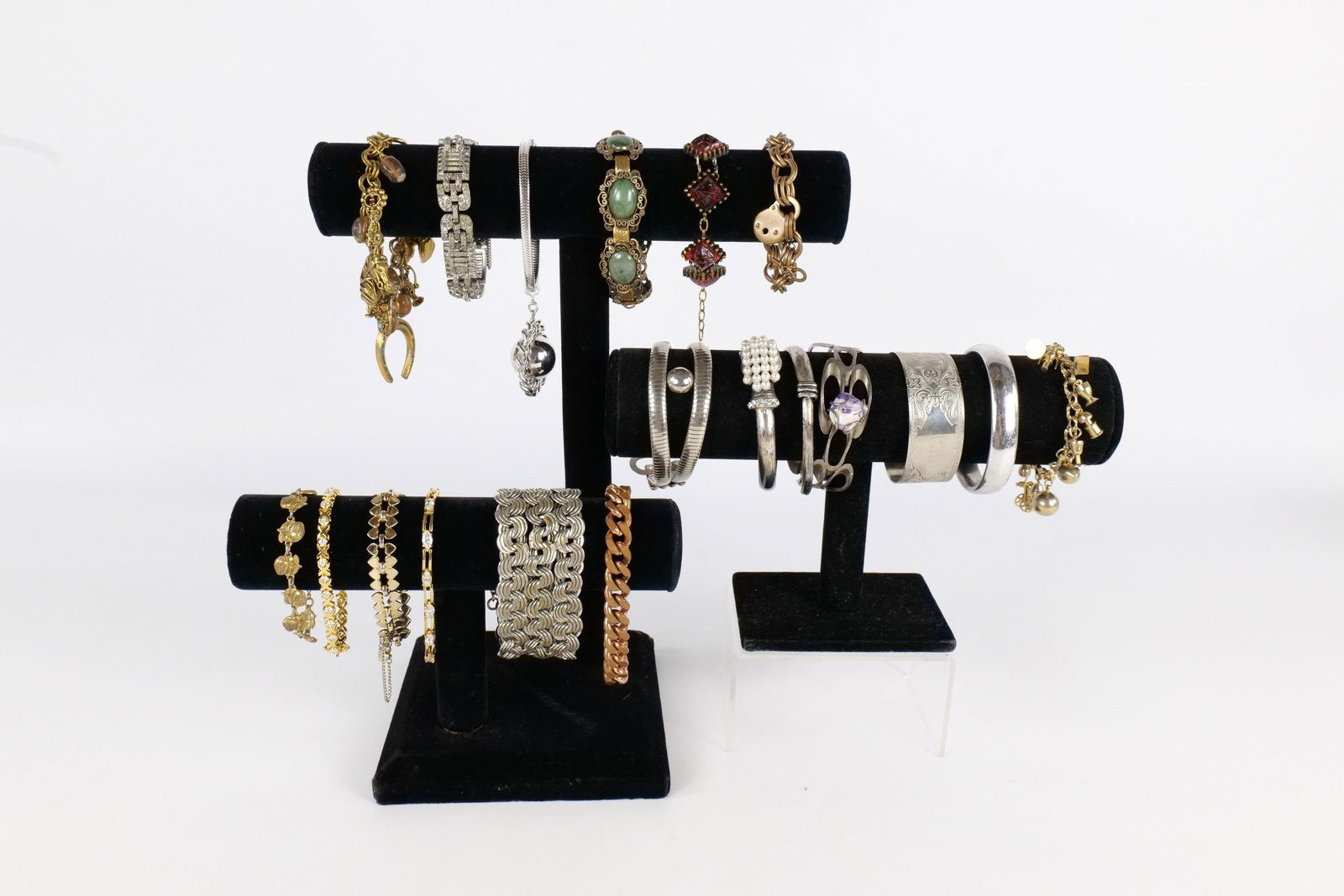 Lot of Vintage Costume Jewelry (1 of 20)