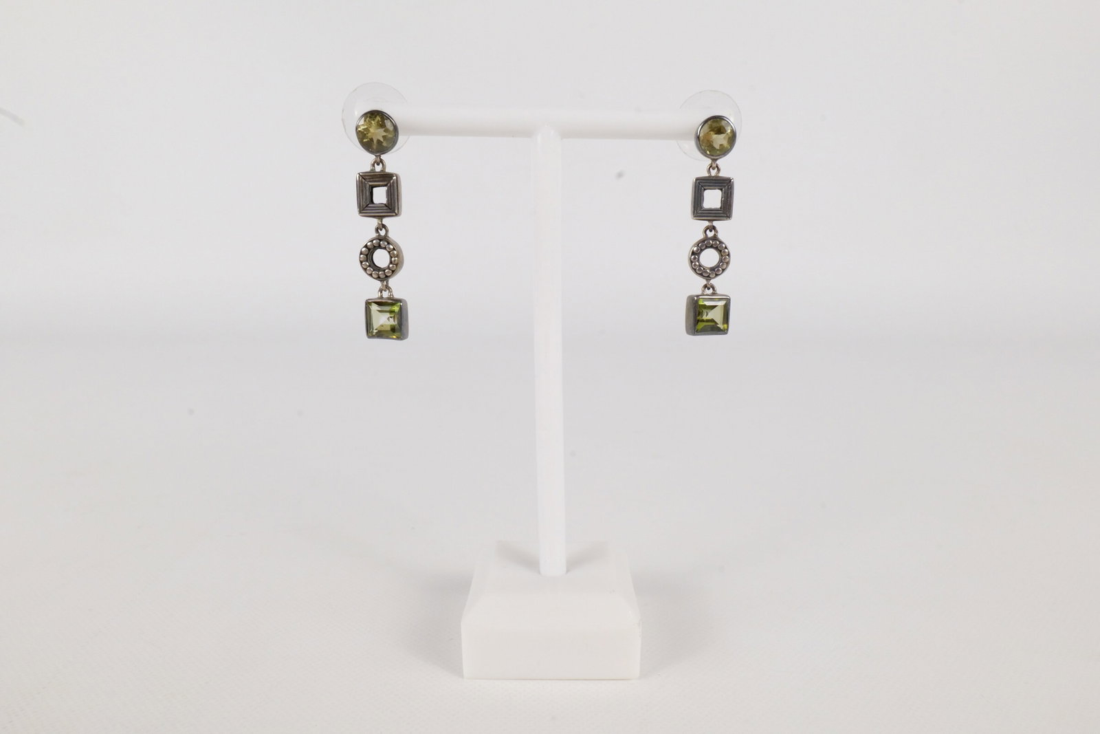 Lori Bonn Sterling Silver & Peridot Drop Dangle Pierced Earrings (1 of 7)