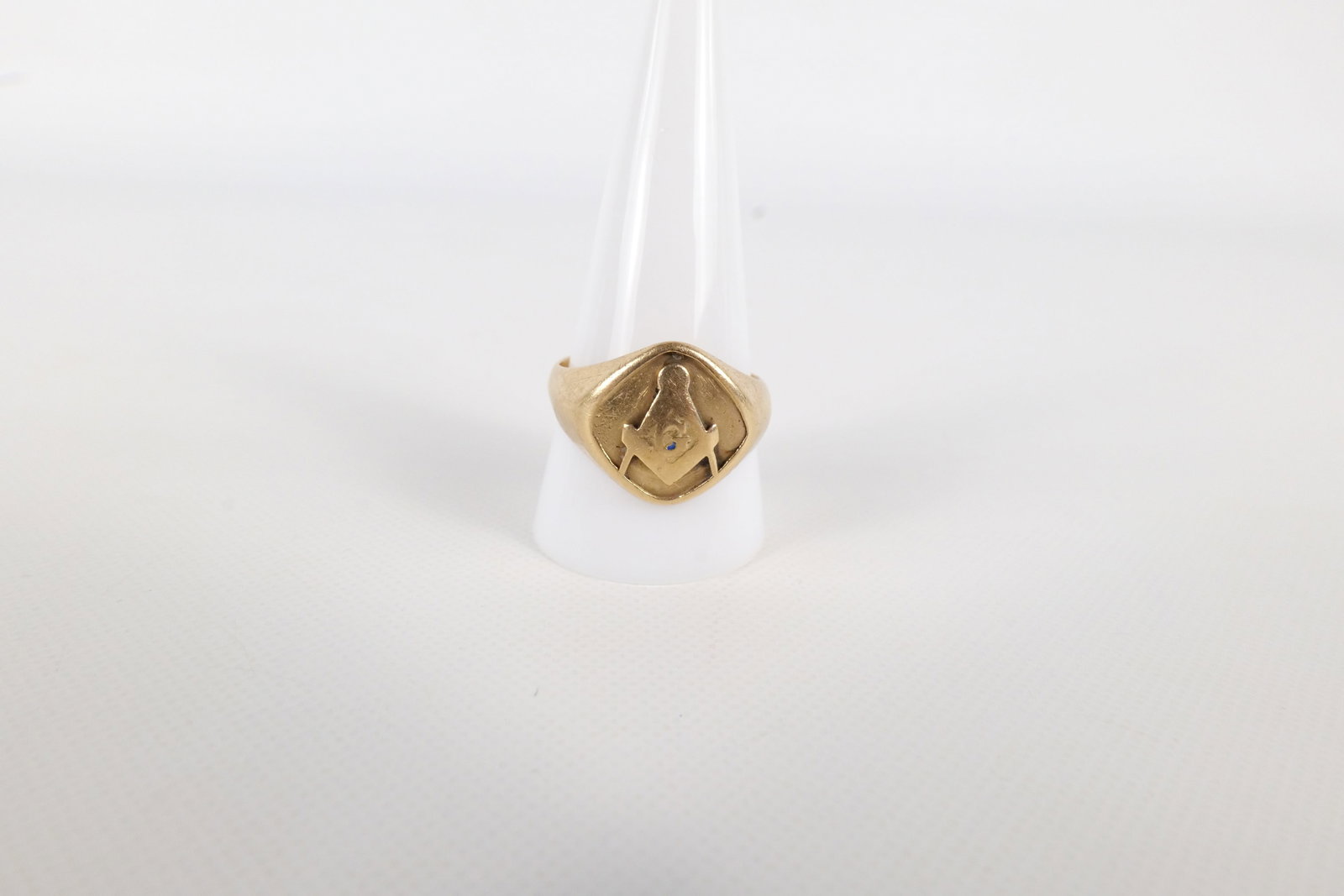 14k Masonic Ring (1 of 8)