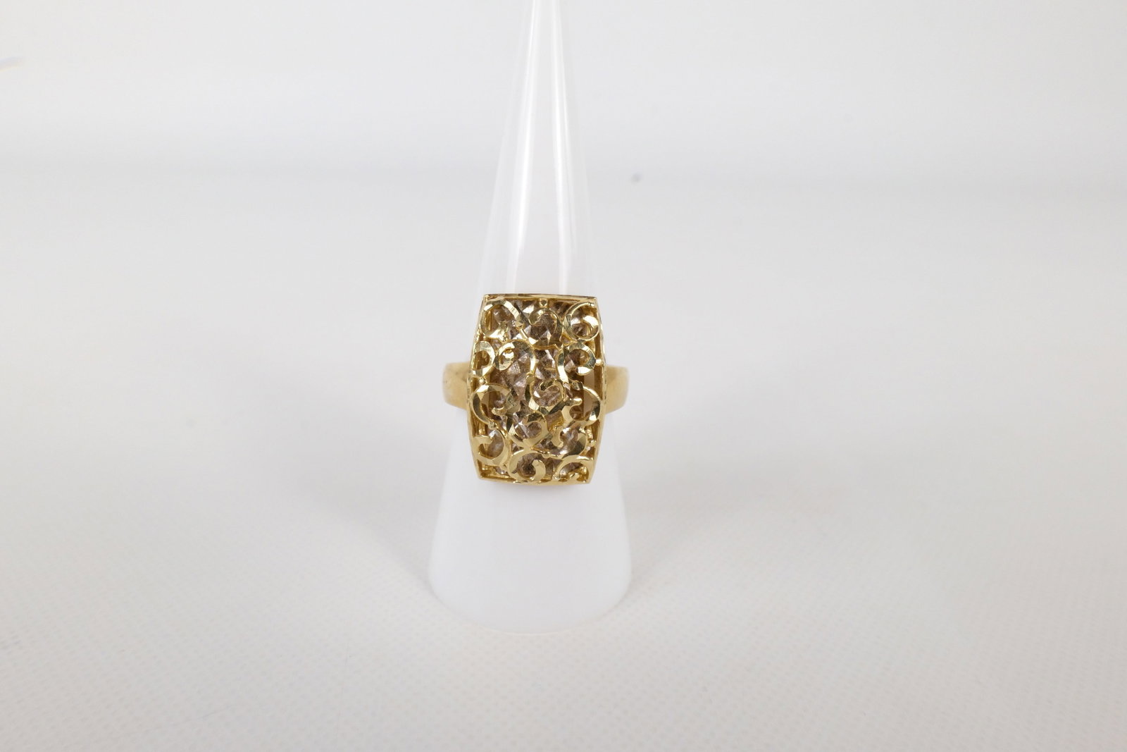 14k Yellow Gold Open Work Diamond Cut Ring: 14k Yellow Gold Open Work Diamond Cut Ring. Size 8. Weighs 5.1 grams. All invoices must be paid within 24 hours of the sale. We offer multiple shipping options, please read the terms to understand you