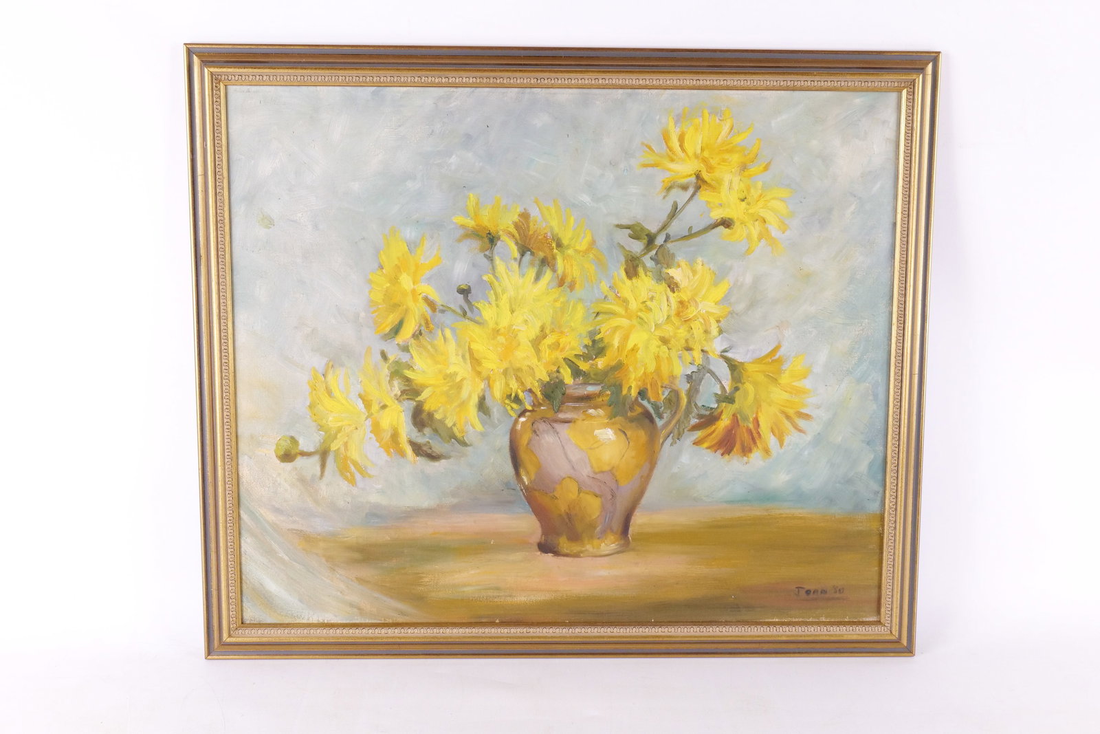 Oil on Board by Joan - Still Life: Oil on Board by Joan. Depicting a Still Life of Flowers. Signed lower right and dated '80. Measures 20" tall x 24" wide. All invoices must be paid within 24 hours of the sale. We offer multiple shippi