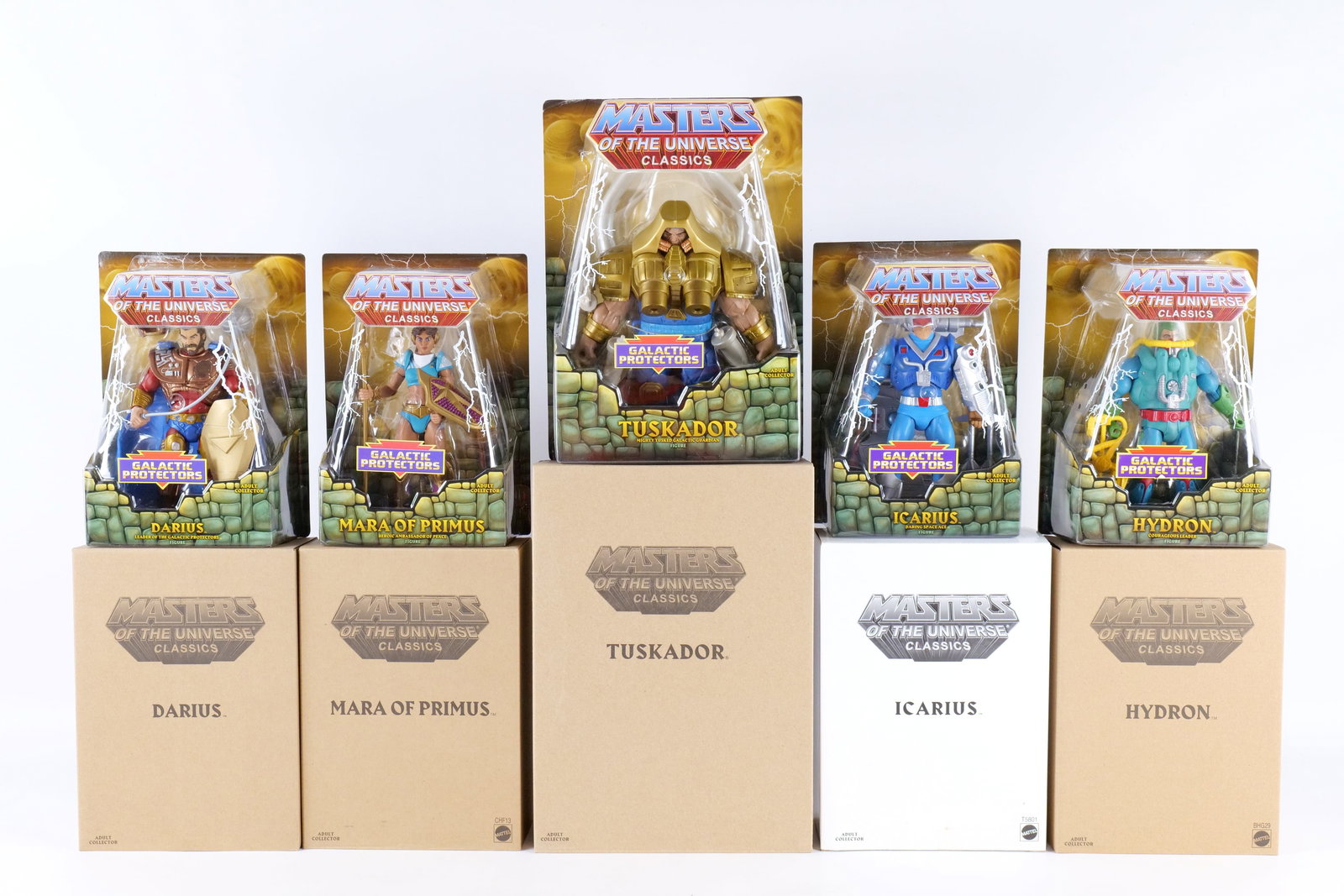 Lot of 5 Masters of the Universe Galactic Protectors Action Figures: Lot of 5 Masters of the Universe Galactic Protectors Action Figures - MOTU. Including Icarius, Hydron, Mara of Primus, Darius, and Tuskador. Mattel - Matty Collector 2011/2013/2014/2015/2016. All seal
