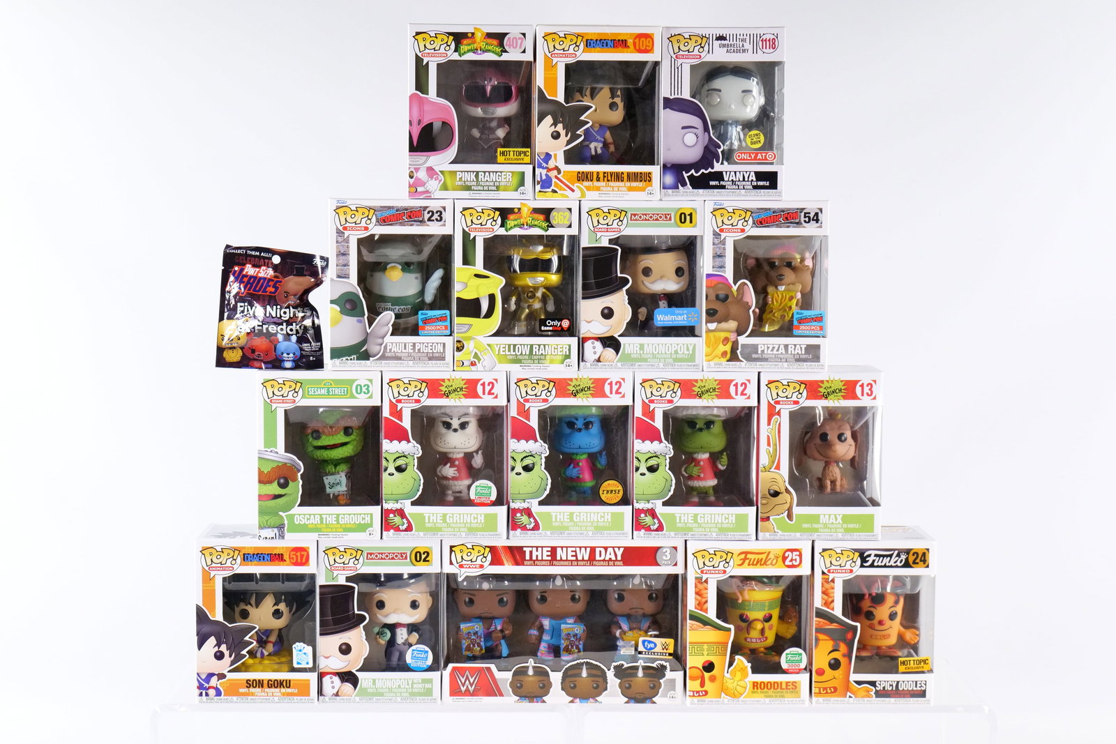 Lot of Mixed Funko Pops: Lot of Mixed Funko Pops. Including The Grinch: The Grinch #12 - Regular, Limited and Chase and Max #13, Umbrella Academy: Vanya #1118 Target GITD, Sesame Street: Oscar the Groucch #03, Power Rangers: 