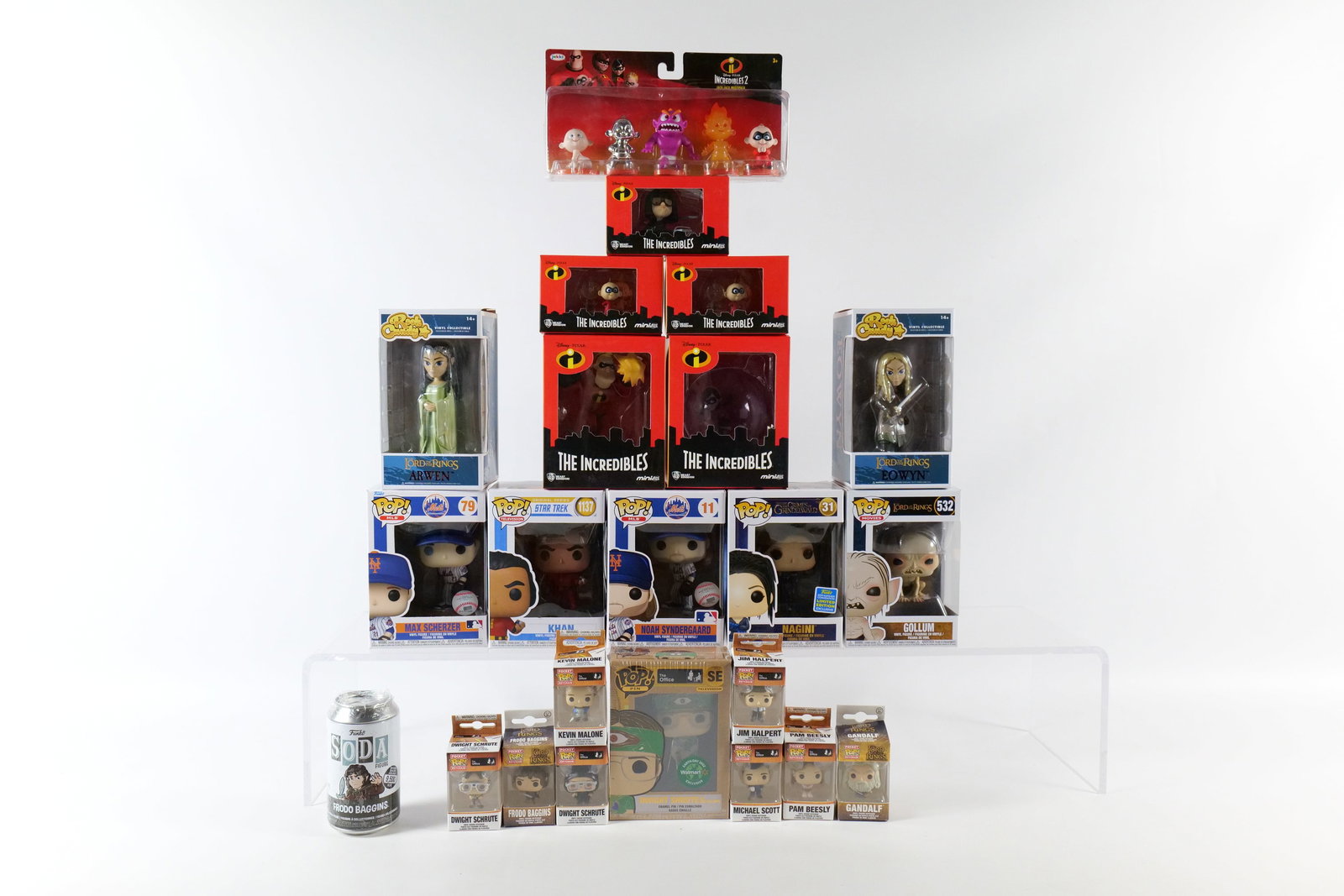 Group Lot of Mixed Toys and Collectibles: Group Lot of Mixed Toys and Collectibles. Including Funko Pops: Lord of the Rings: Gollum #532, Crimes of Grindelwald: Nagani #31 Summer Convention, Star Trek: Khan #1137, and NY Mets: Noah Syndergaar