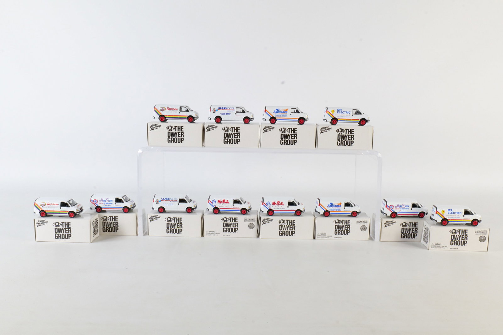 Lot of 12 Johnny Lightning Dwyer Group GMC Vans (1 of 20)