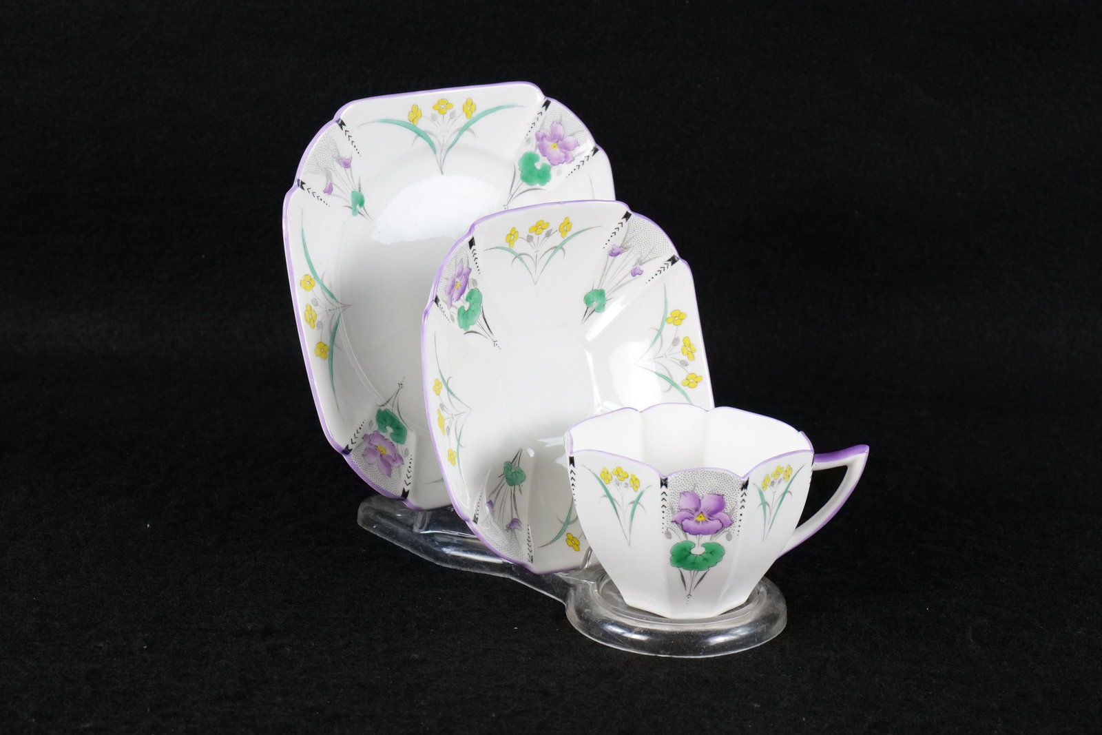 Vintage Shelley Art Deco Queen Anne "Violets" Teacup Trio (1 of 12)