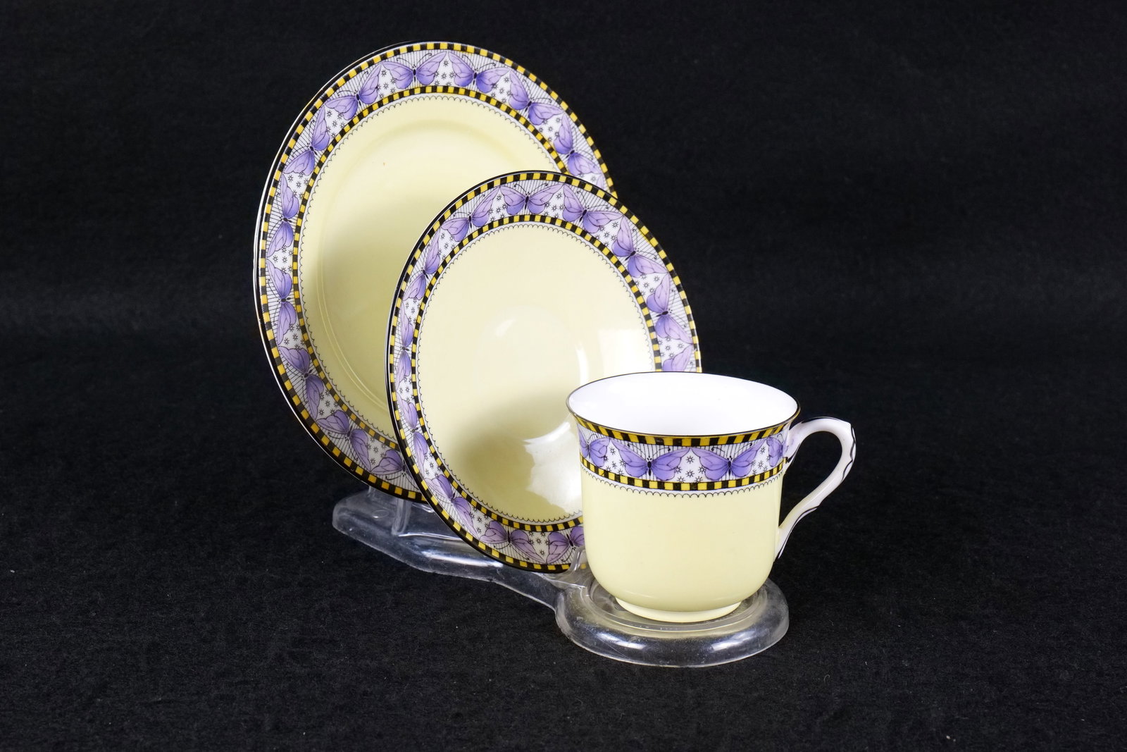 Antique Shelley Art Deco Bone China Teacup Trio - Butterfly: Antique Shelley Art Deco Bone China Teacup Trio. Vincent Shape. Butterfly Border Pattern #11243. Circa 1920's. This Shelley Collection came from the Judy and Jerry Silverman Collection. Most of the co