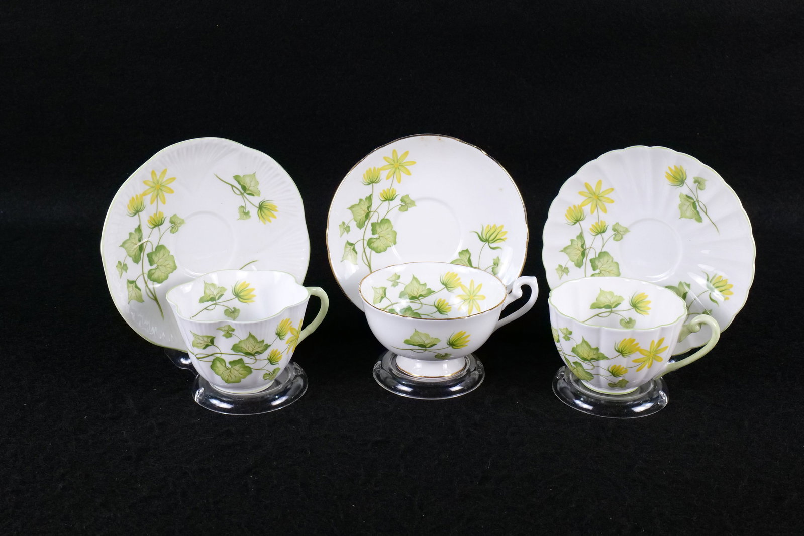 Lot of 3 Shelley Celandine Cups and Saucers (1 of 18)