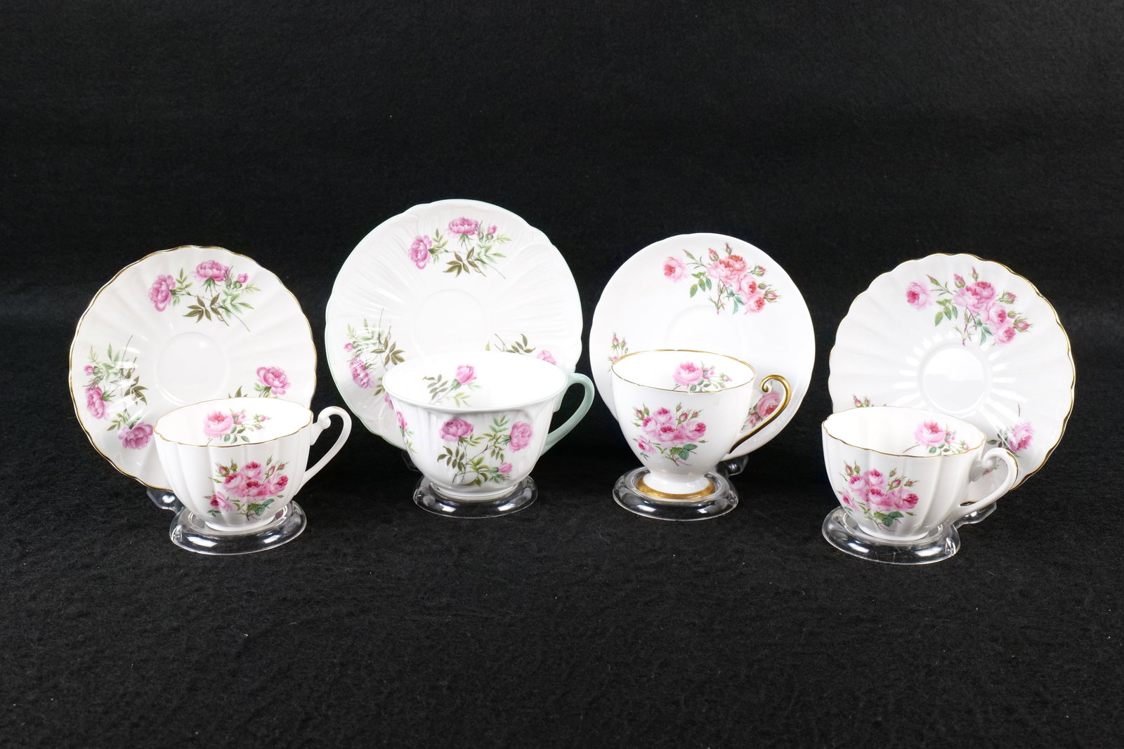 Lot of 4 Shelley Rose Teacups and Saucers (1 of 19)