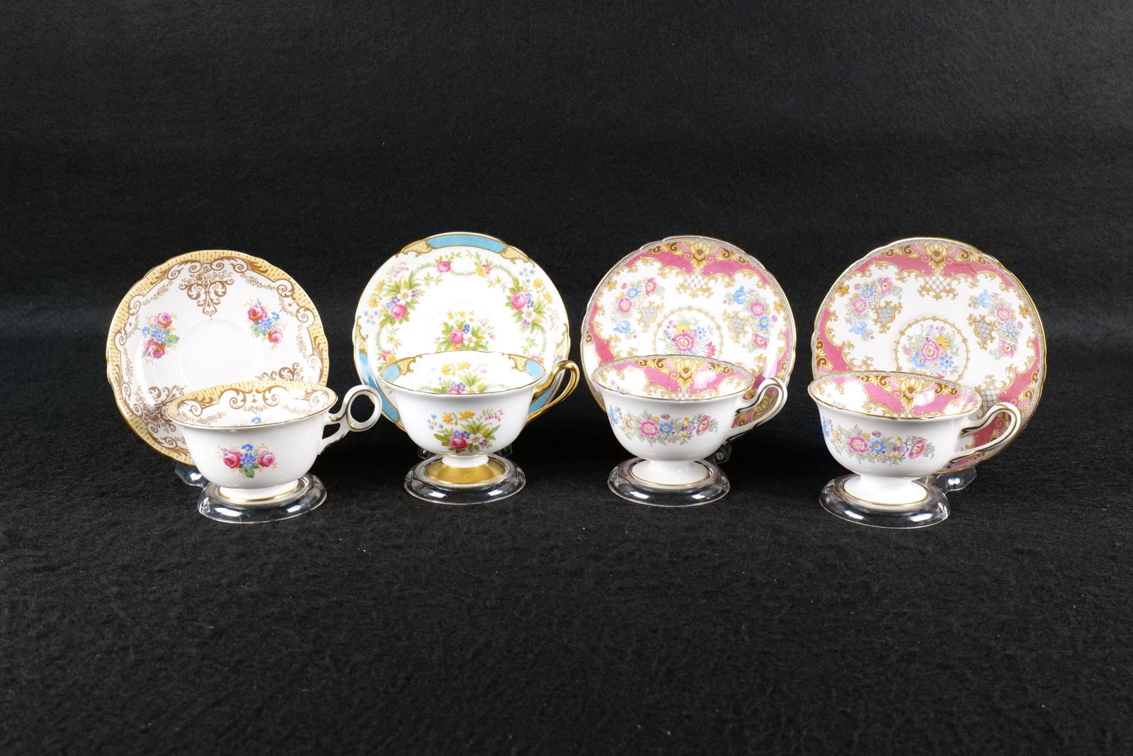 Lot of 4 Shelley Floral Teacups and Saucers (1 of 19)