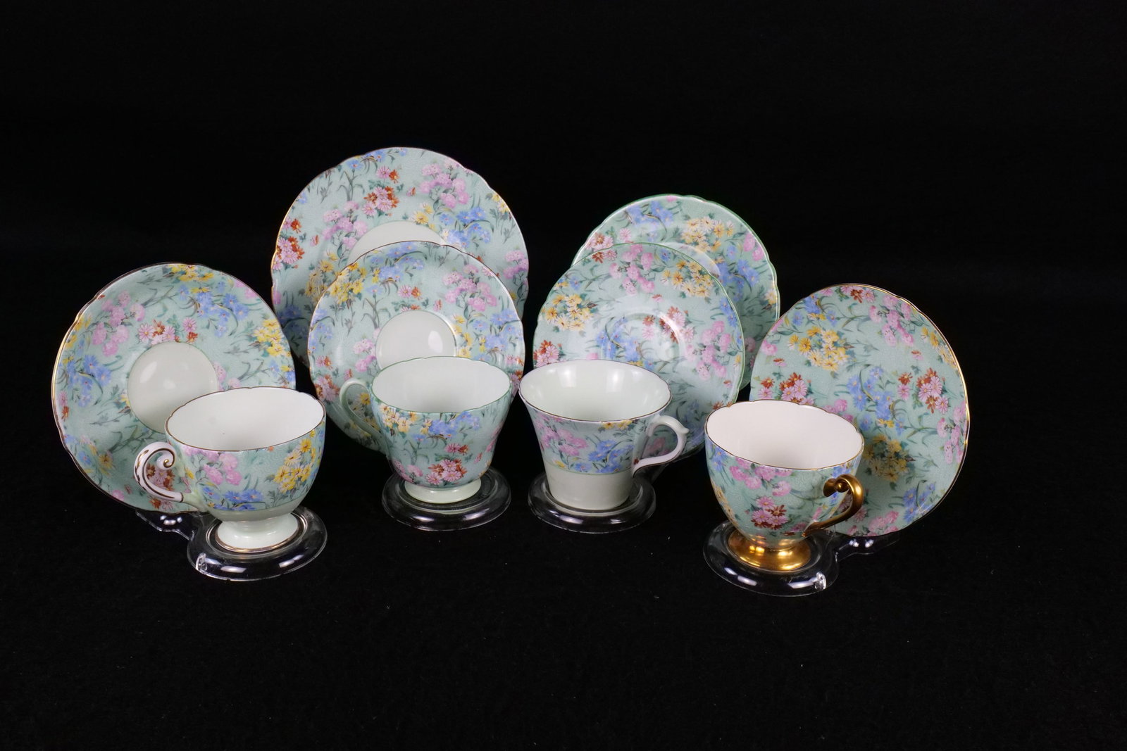 Lot of 4 Shelley "Melody" Chintz Teacups and Saucers (1 of 19)