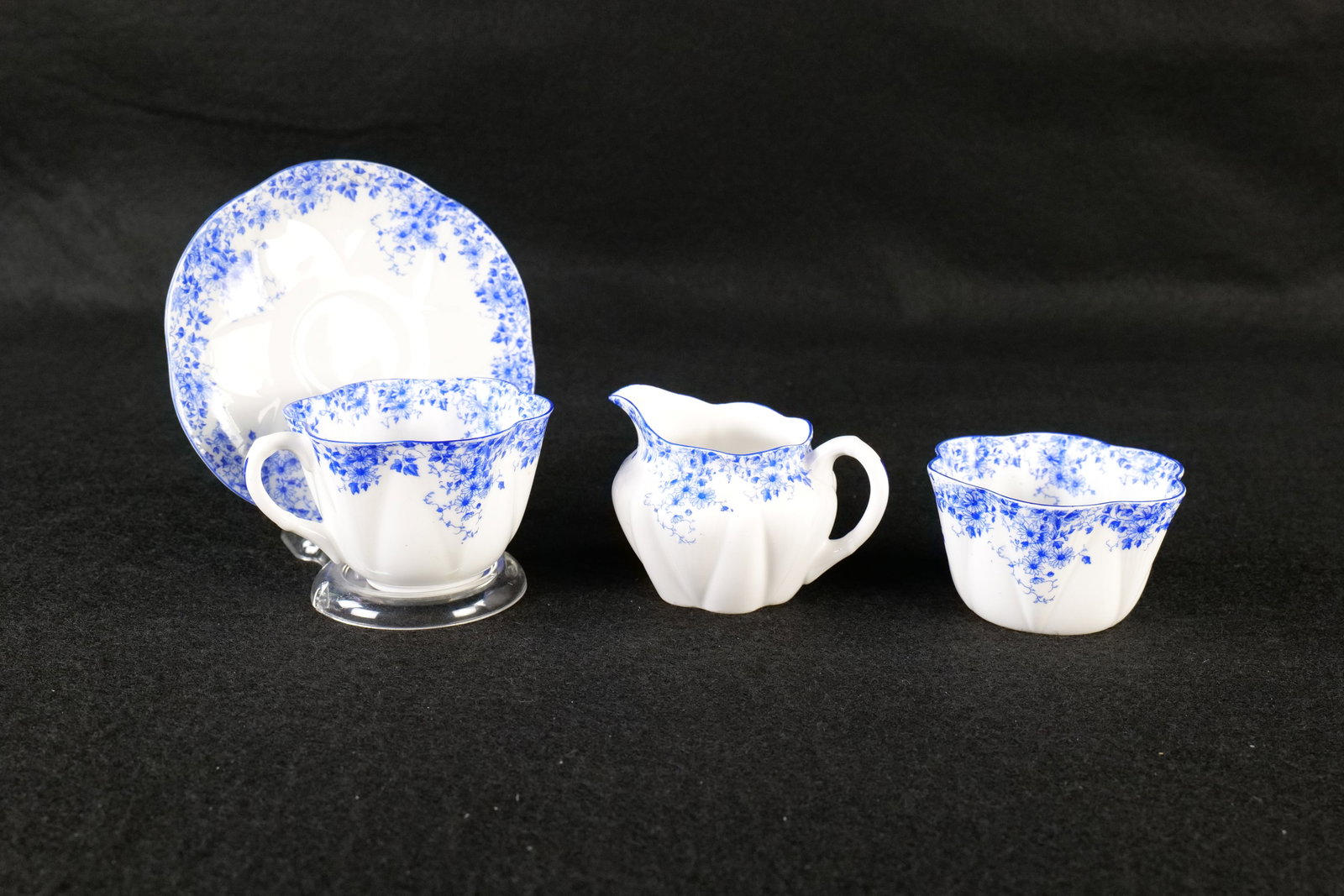 Lot of Shelley Dainty Blue Daisy Bone China (1 of 15)