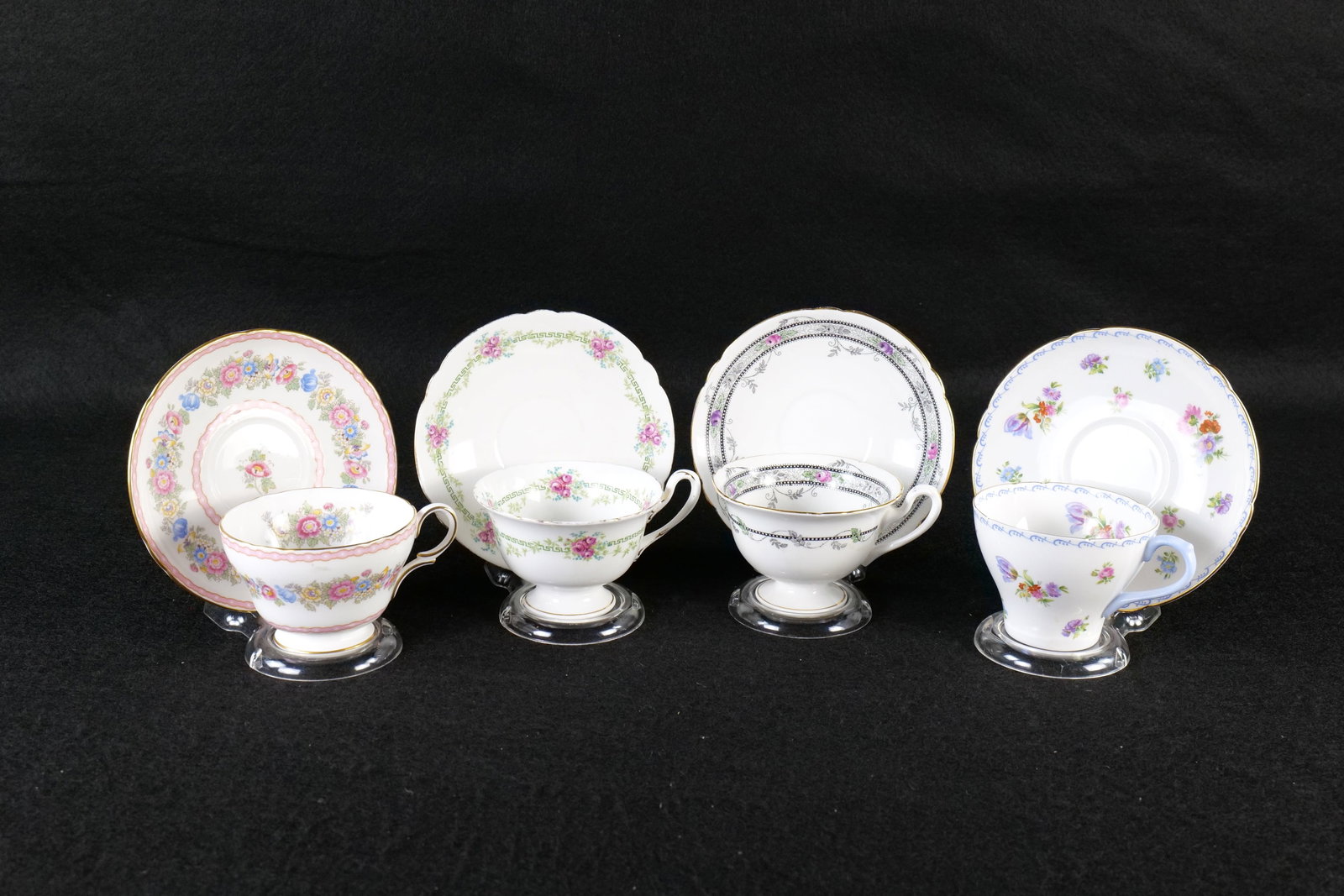Lot of 4 Shelley Bone China Floral Teacups and Saucers (1 of 19)