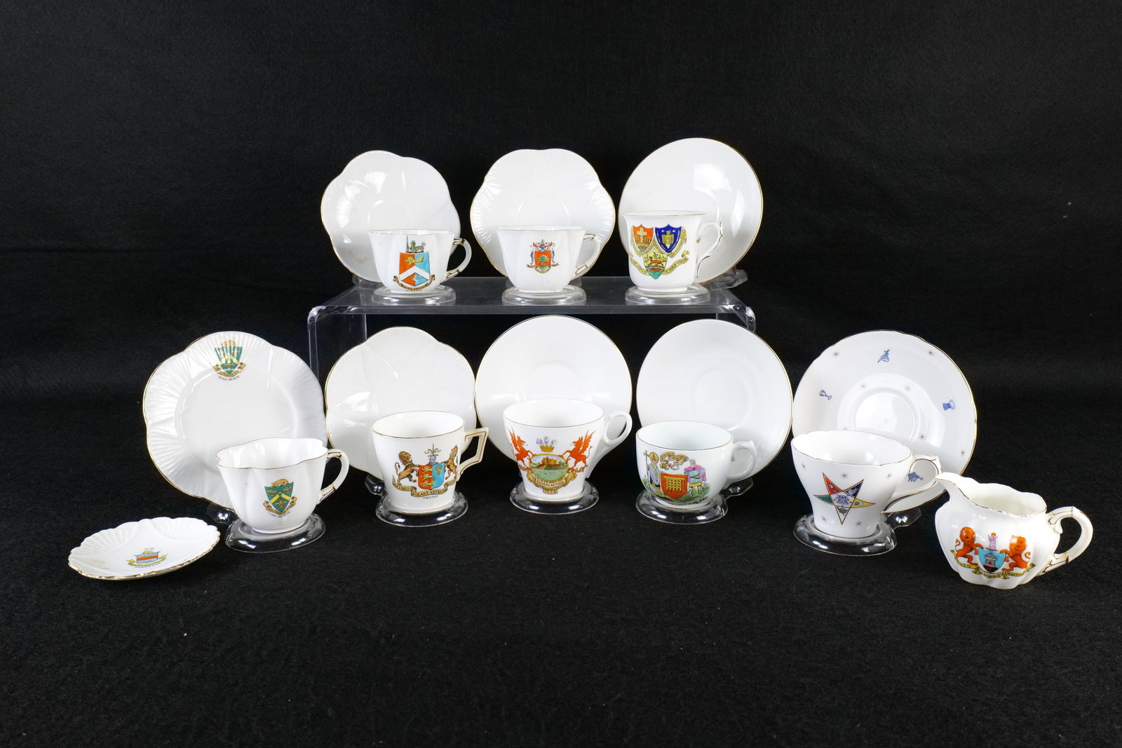 Lot of Shelley "Crest" Tea ware Pieces (1 of 19)