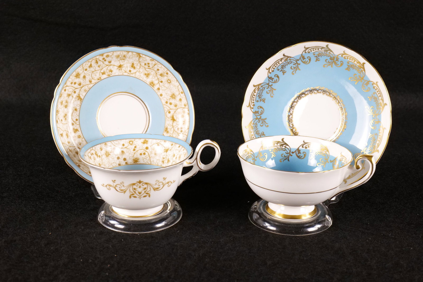 Lot of 2 Shelley Turquoise Teacups and Saucers (1 of 15)