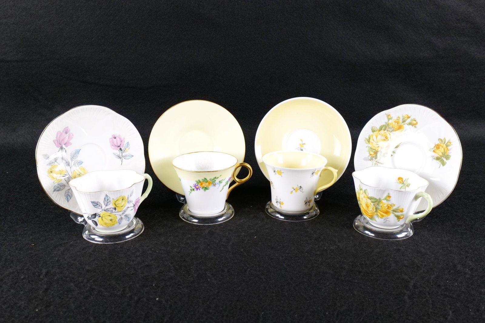 Lot of 4 Shelley Bone China Teacups and Saucers (1 of 19)