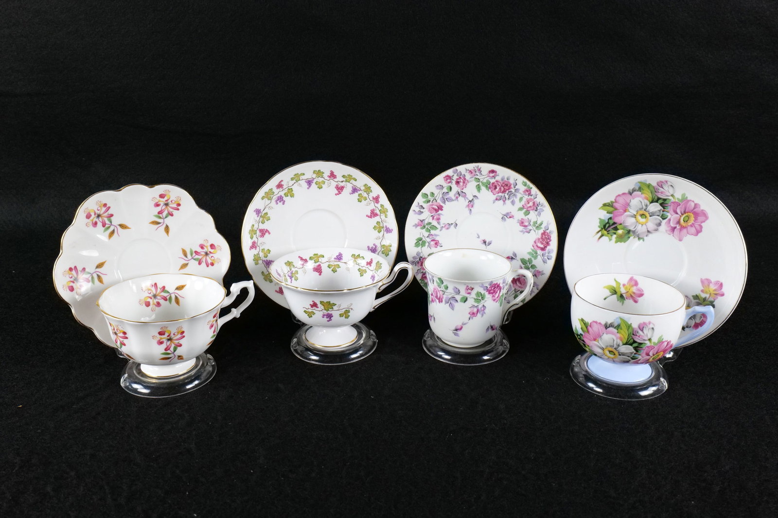 Lot of 4 Shelley Bone China Floral Teacups and Saucers (1 of 19)