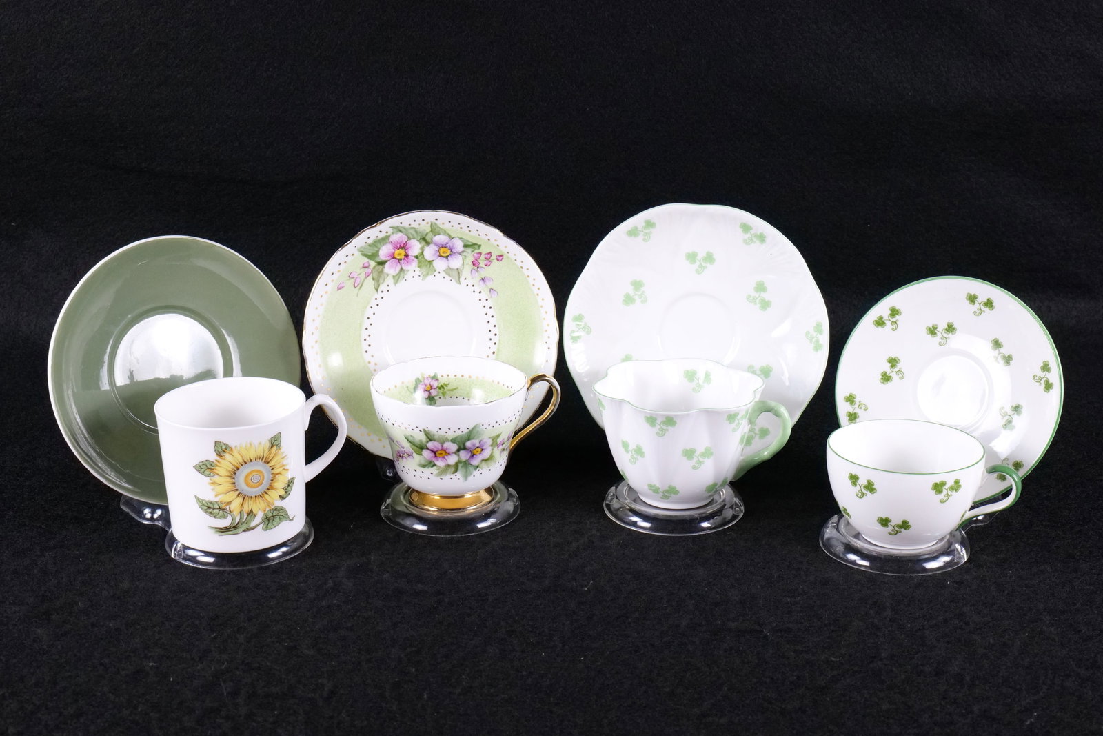 Lot of 4 Shelley Bone China Teacups and Saucers (1 of 19)