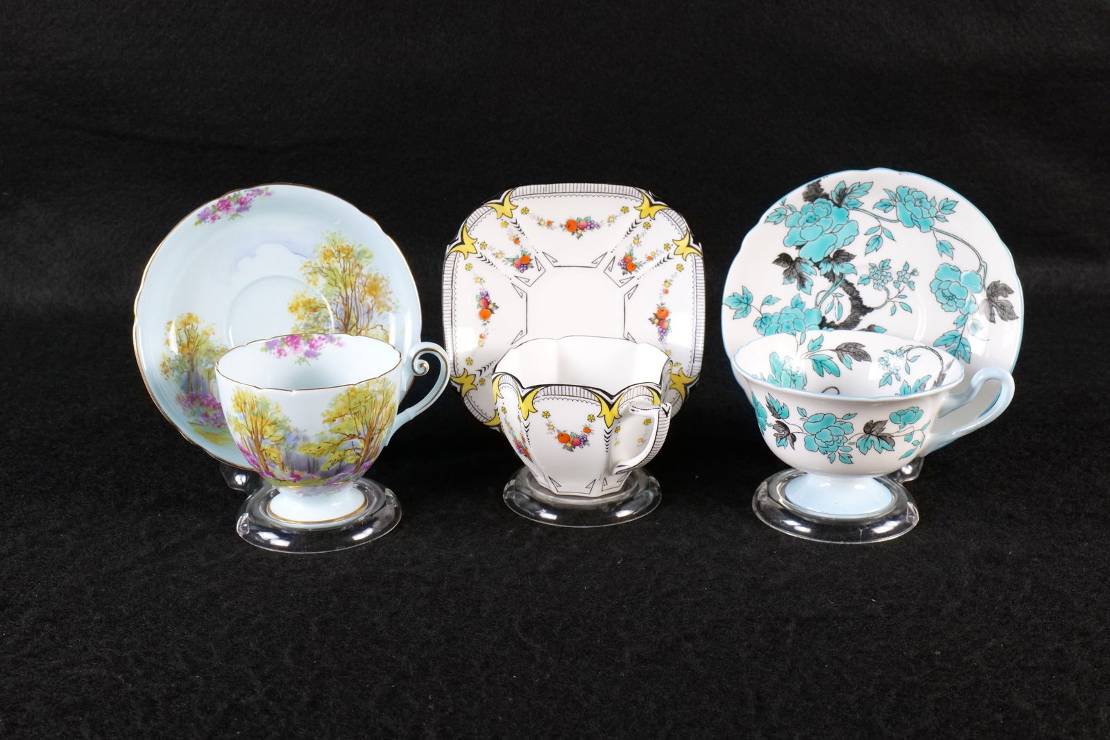 Lot of 3 Shelley Bone China Teacups and Saucers (1 of 19)
