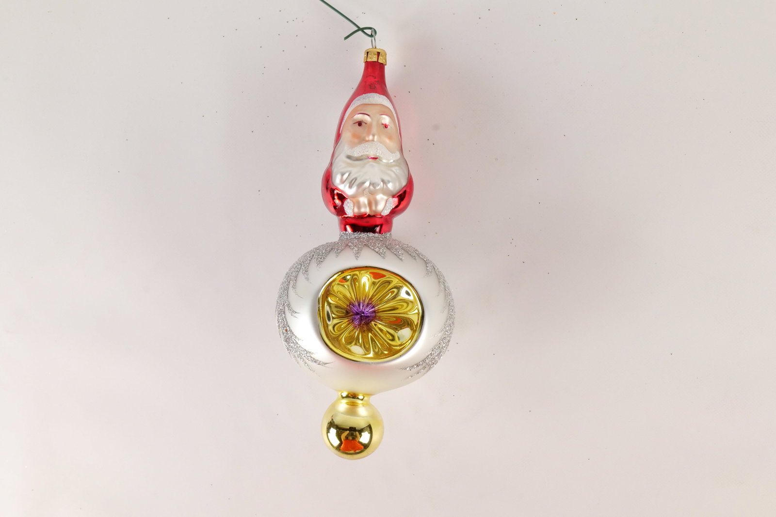Christopher Radko Two Sided Santa Reflector Christmas Ornament: Christopher Radko Two Sided Santa Reflector Christmas Ornament. Measures 7" long. No Box. All invoices must be paid within 24 hours of the sale. We offer multiple shipping options, please read the shi