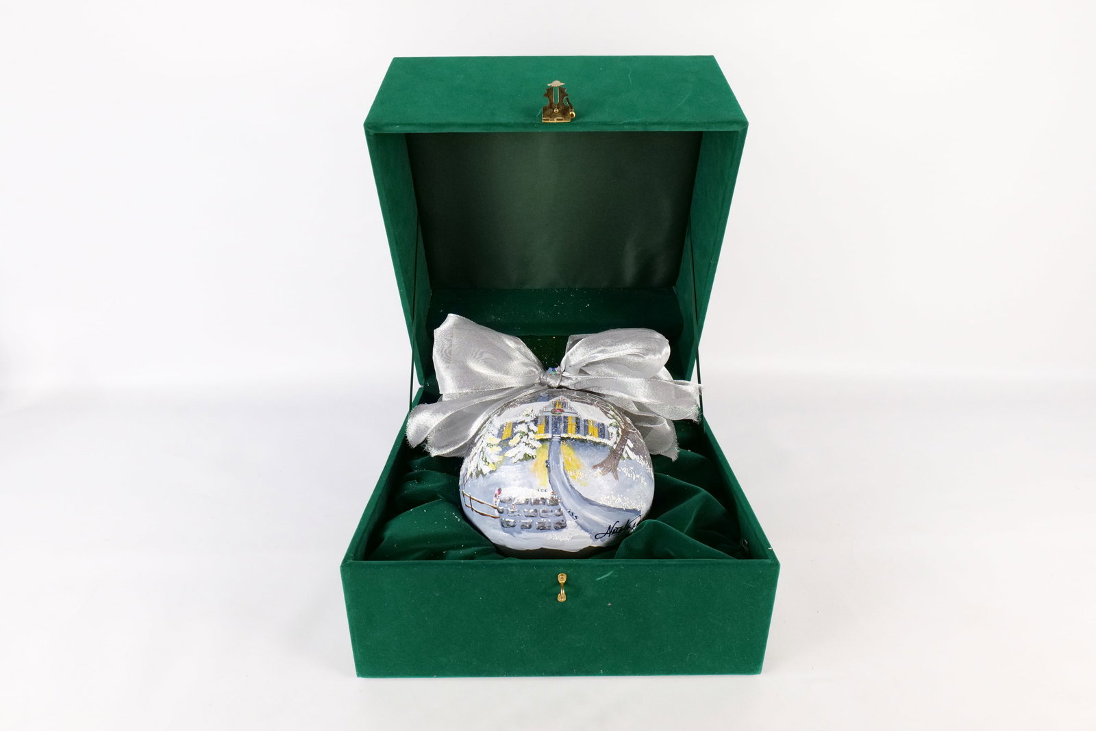 Natalie Sarabella Hand Painted Winter House Scene Christmas Ornament: Natalie Sarabella Hand Painted Winter House Scene Christmas Ornament. Comes with original box. Measures approx. 7". All invoices must be paid within 24 hours of the sale. We offer multiple shipping op