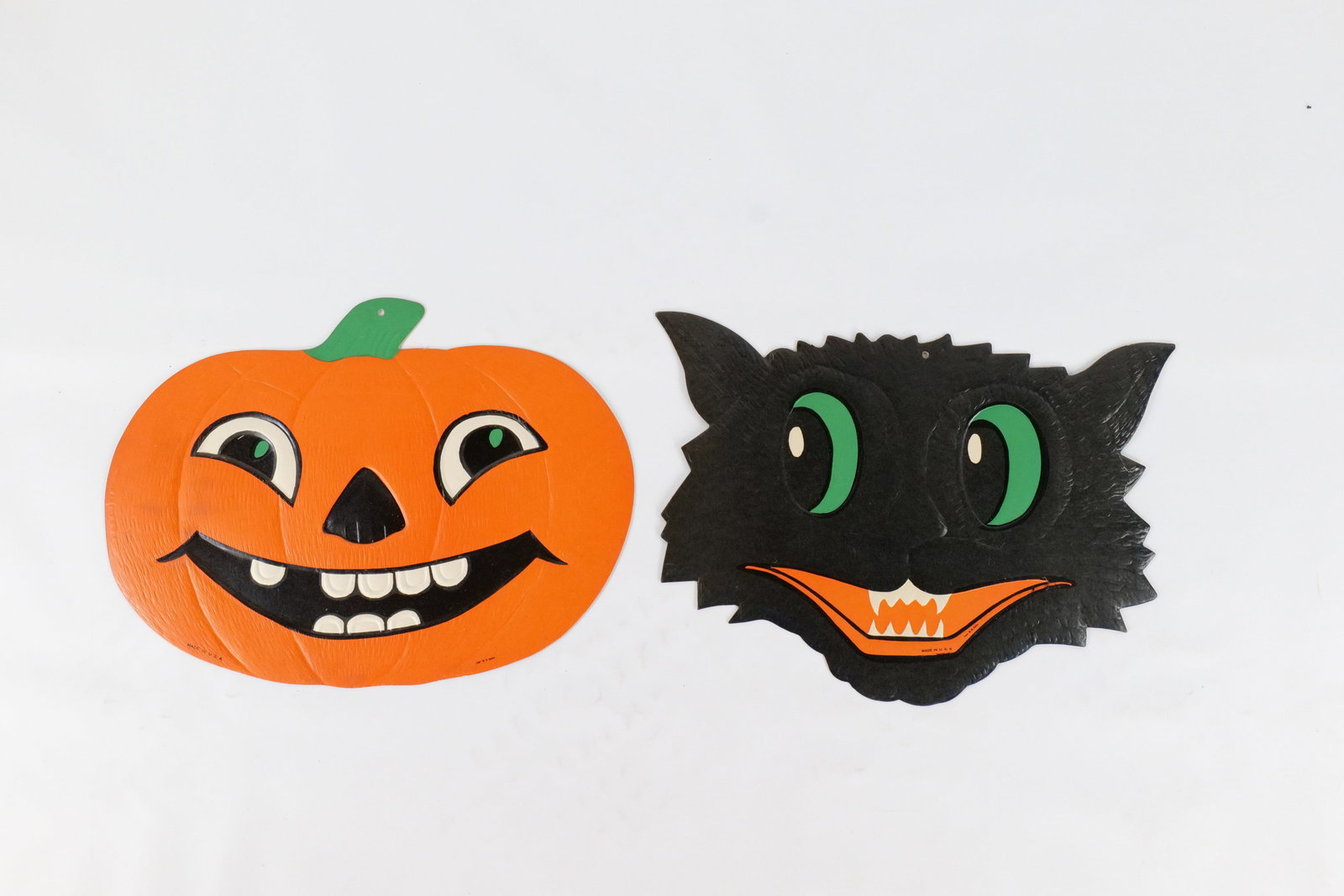 Lot of 2 H.E. Luhrs Halloween Die Cut Paper Hanging Decorations (1 of 9)