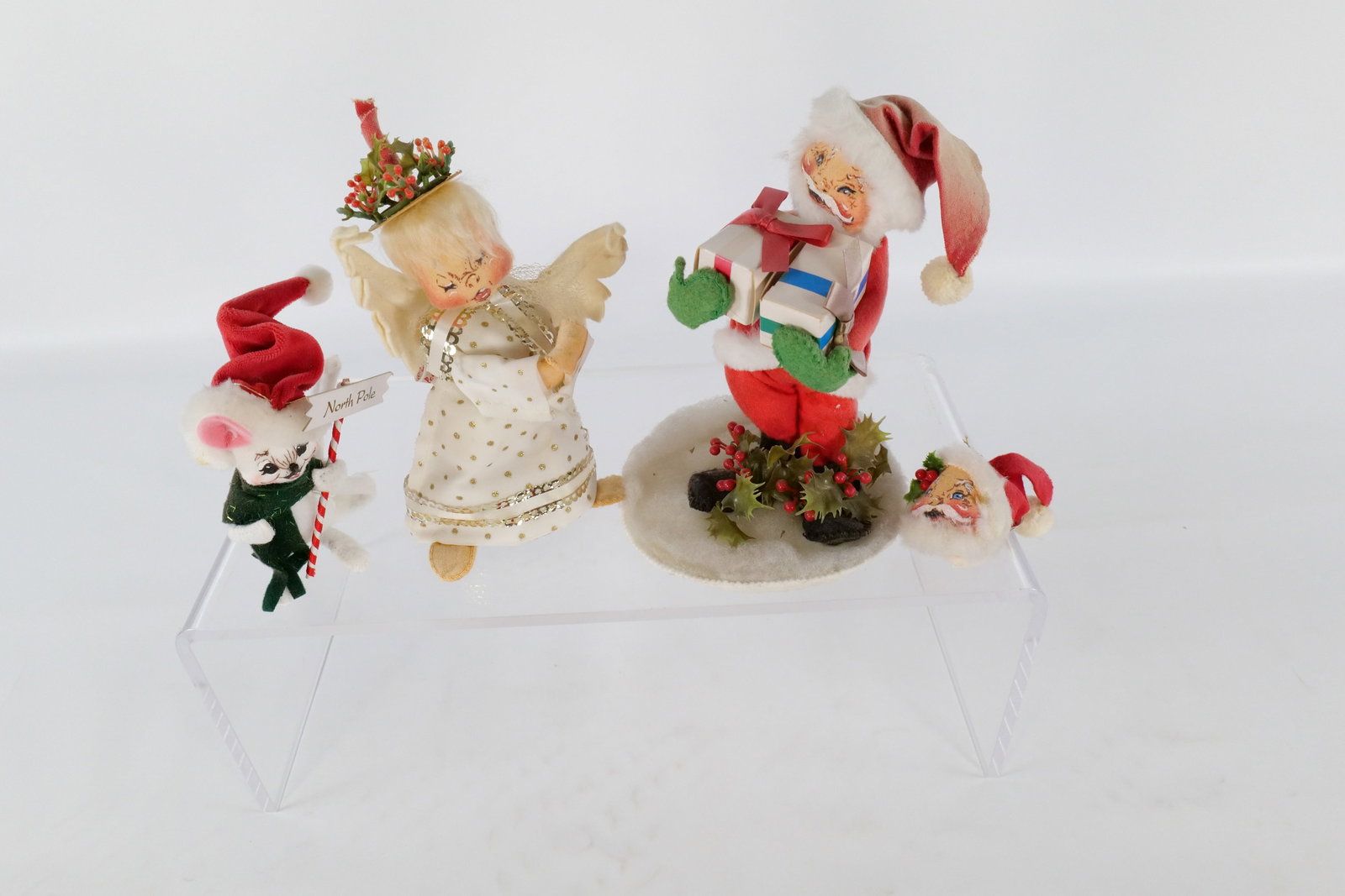 Lot of Annalee Dolls (1 of 9)