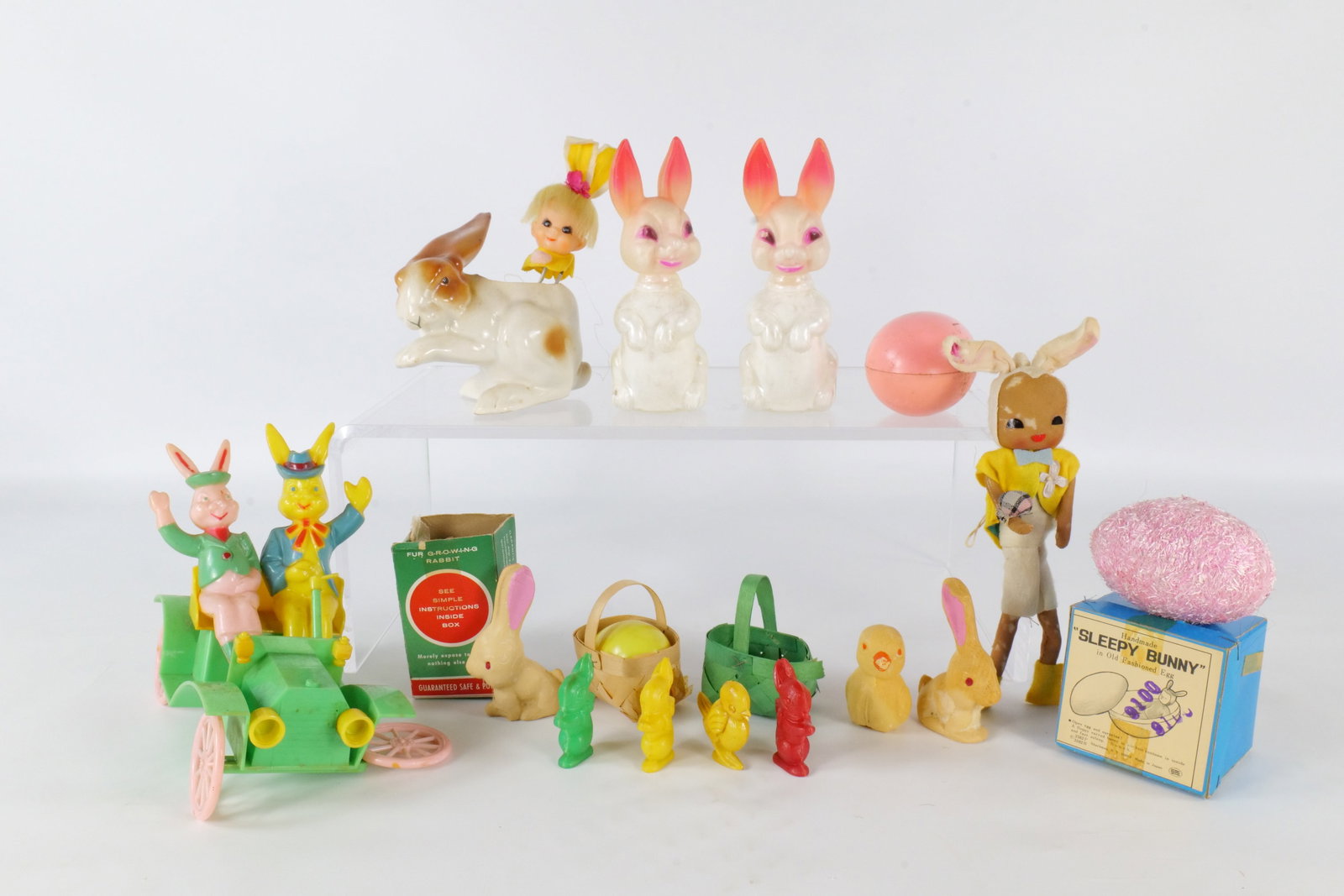 Lot of Vintage Easter Items (1 of 15)