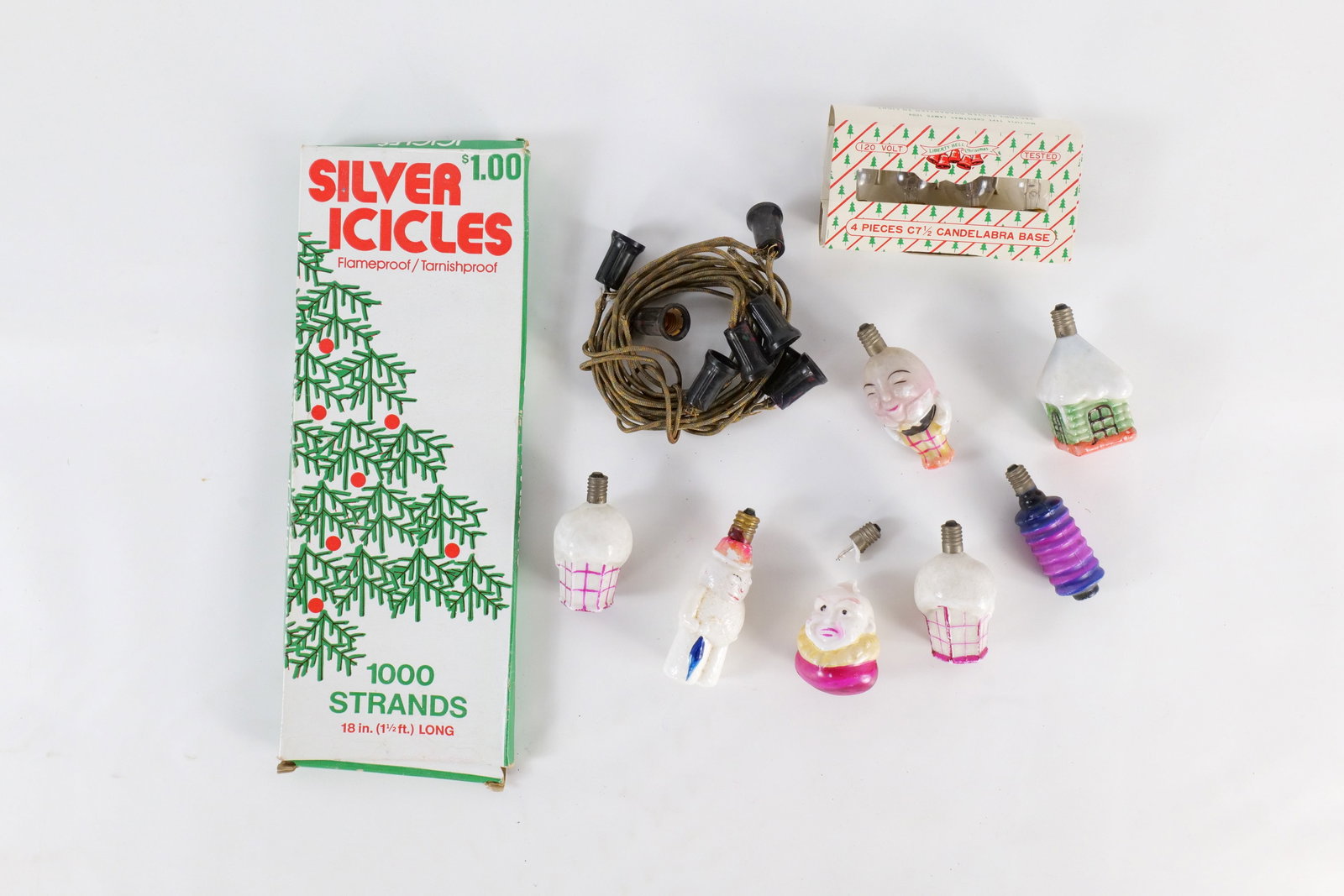 Lot of Vintage Christmas Items (1 of 17)