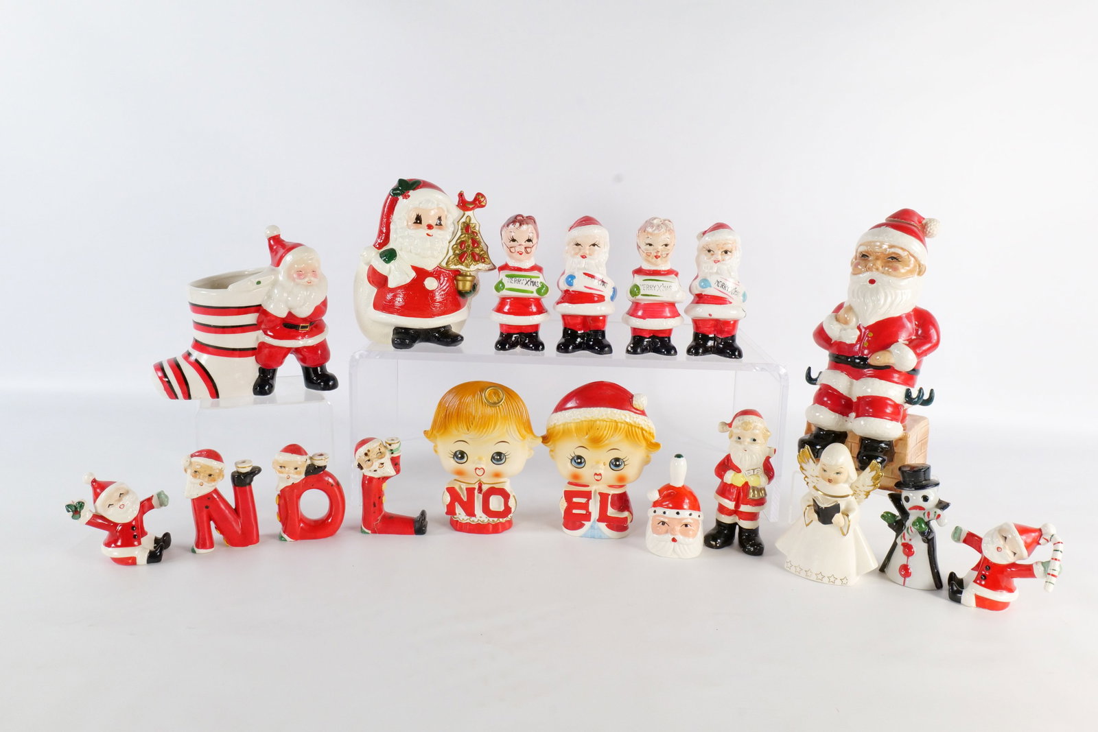 Lot of Ceramic Christmas Items (1 of 20)