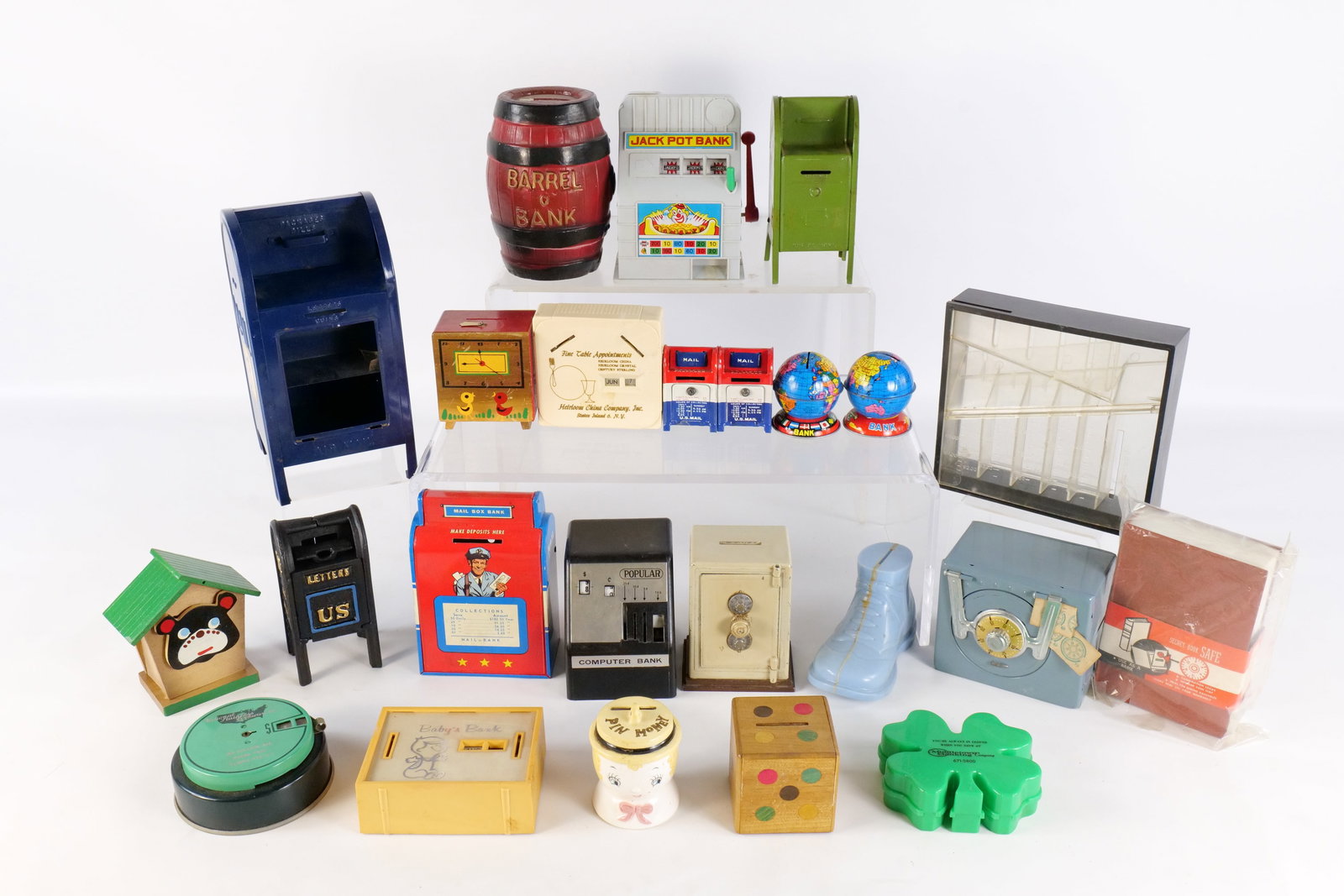 Lot of Various Banks (1 of 18)
